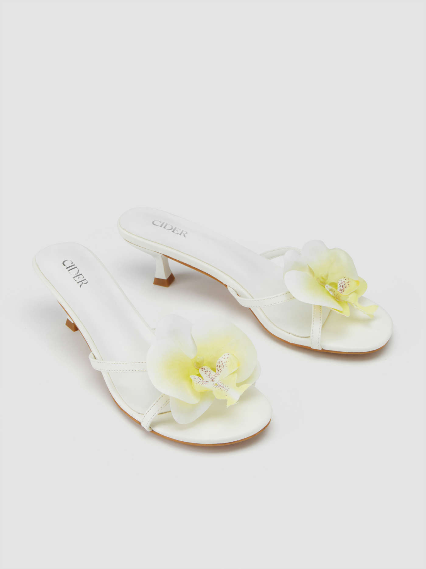 FLOWER MULTI STRAP HEELED SANDALS | Cider