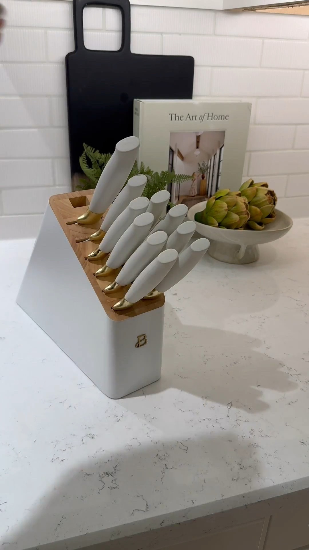Let’s talk kitchen must-haves that make life so much easier (and more fun)! 🏡✨  

Here are my fave gadgets:  
🍿 Popcorn Maker: Movie nights just got better!  
🍦 Ice Cream Maker: Homemade treats in minutes.  
🧻 Paper Towel Holder: Stylish and functional.  
🍽️ Stone Drying Mat: Dries dishes while looking chic.  
🧊 Ice Maker: Never run out of ice again.  
🔪 Knives: Sharp, sleek, and a game-changer for meal prep.  

Shop now. 😃🛒

#LTKHome #LTKSaleAlert #LTKStyleTip
