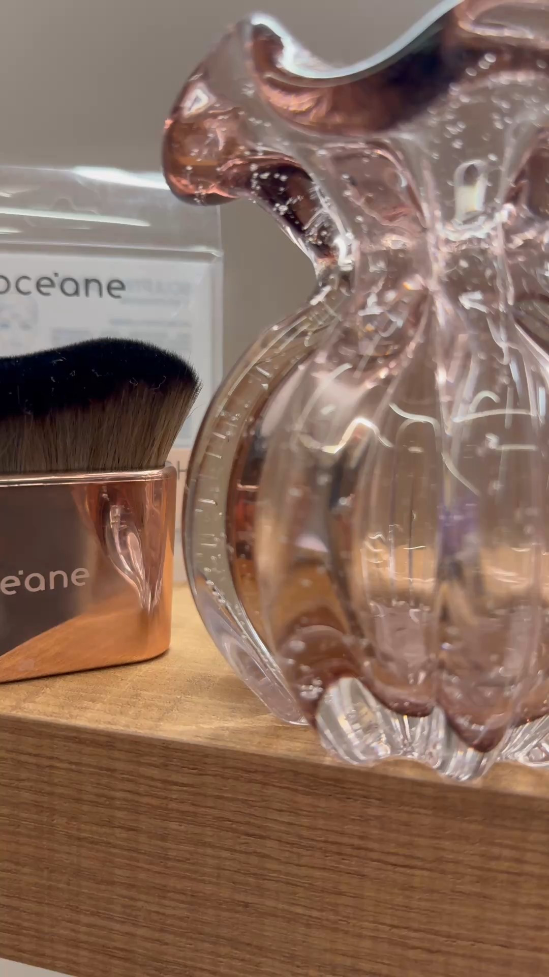 Pincel para base em bastão da Oceane. Bem macio e muito denso. Espalha sem riscar. 

#LTKdicadeestilo #LTKbrasil #LTKbeleza