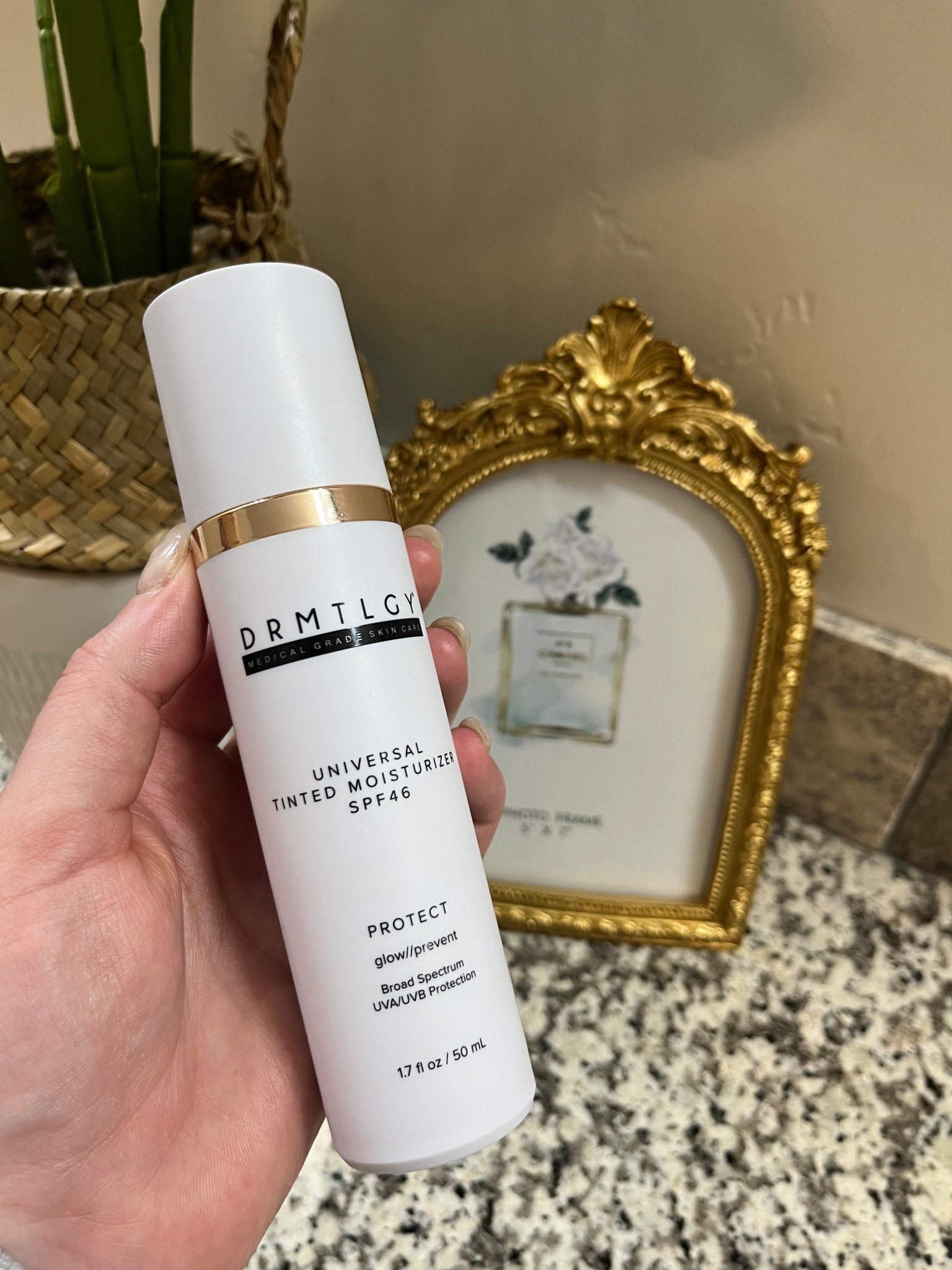 My favorite glowy tinted sunscreen moisturizer that gives you a dewy finish! It also helps on those non makeup days and makes you look alive with minimal effort!! 

#LTKBeauty #LTKFindsUnder100 #LTKFindsUnder50