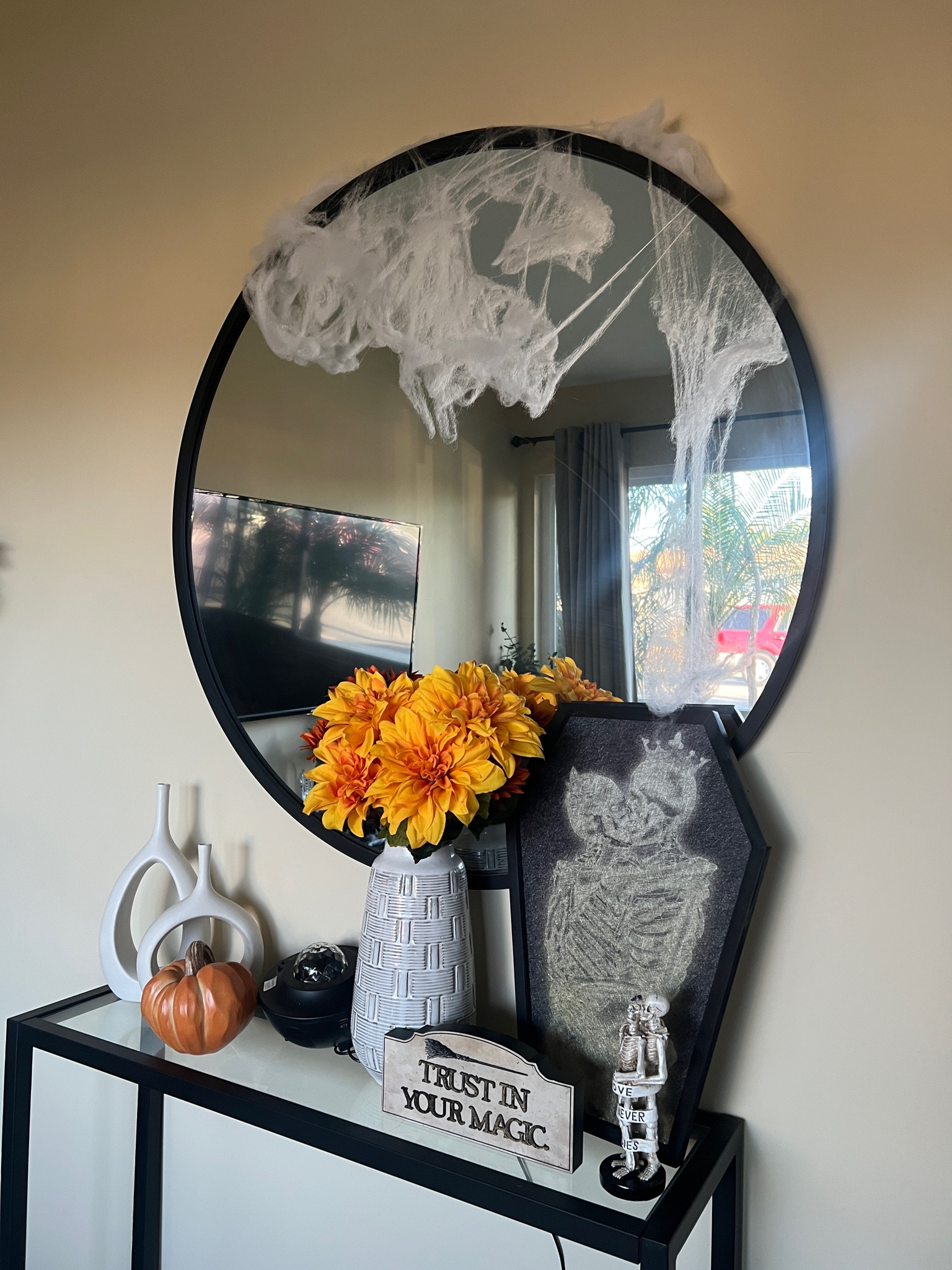 Halloween display part one 👻🎃

#LTKHoliday #LTKSeasonal #LTKHalloween