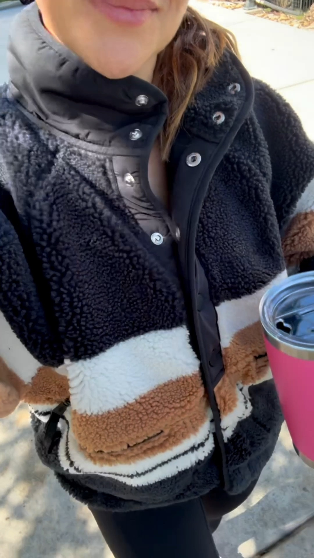 Good news🤎 this sherpa has been such a hit since I first shared it and I couldn’t find the link for the longest time 😩
But good news… it’s finally back and you can now get it! 

🛍️ Linked on my LTK (link in bio)
.
.
.

#CozySeason #FallStyle #PetiteFashion #SherpaJacket #LTKPetite #FallOOTD #LTKFinds


#LTKPetite #LTKActive #LTKSeasonal