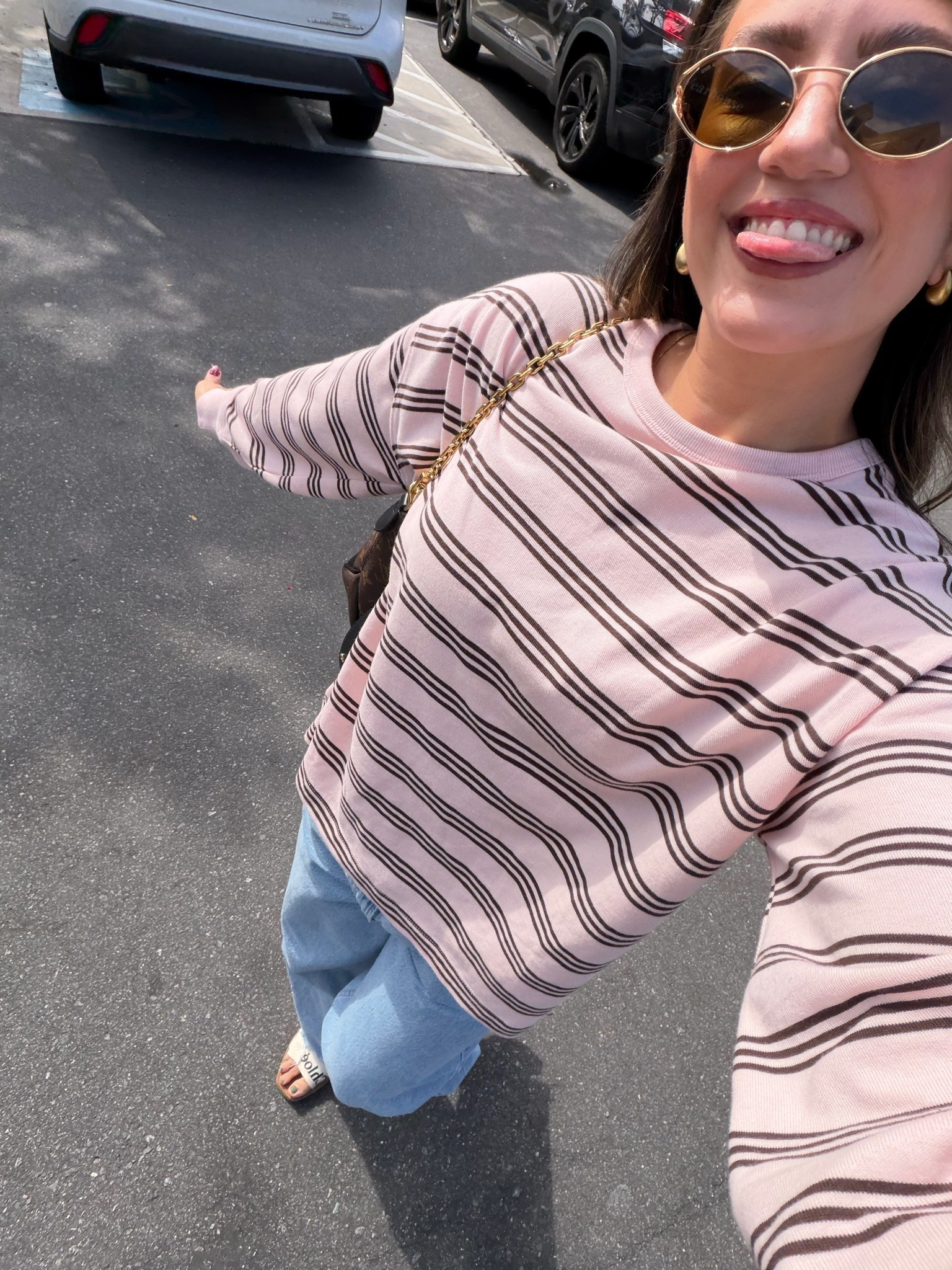 Today ootd! Love this pink and brown striped long sleeve- it’s just light weight enough to wear right now. And my favorite petite and short girl, friendly, low rise, baggy jeans! 

Top – medium (sized up for a looser fit)
Jeans- 27 short ￼

#LTKootd #LTKPetite #LTKdayinmylife