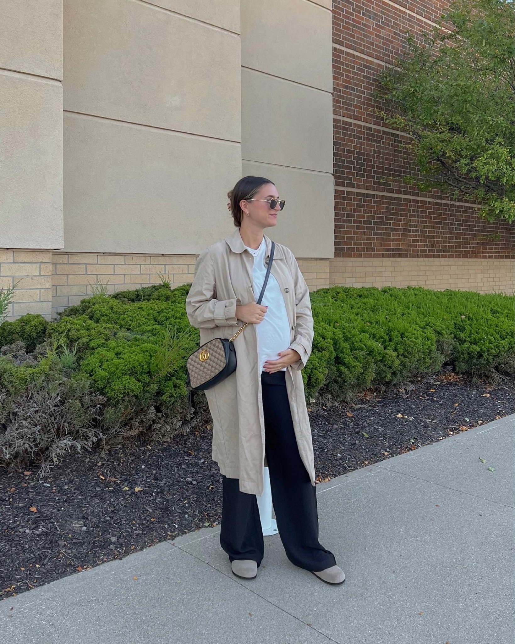 Street style maternity 

#LTKbump