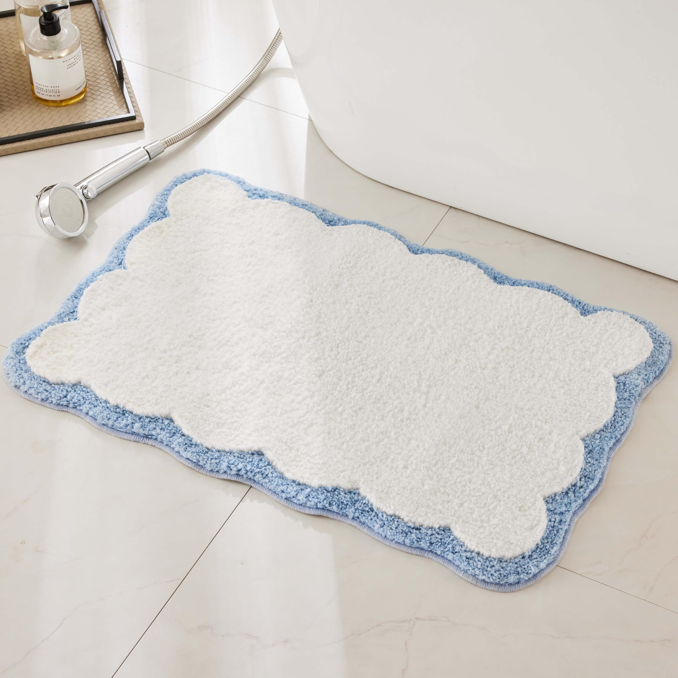 Luxury Microfiber Bathroom Rugs, White Bath Rug with Blue Scalloped Piping Cute Aesthetic Preppy ... | Amazon (US)