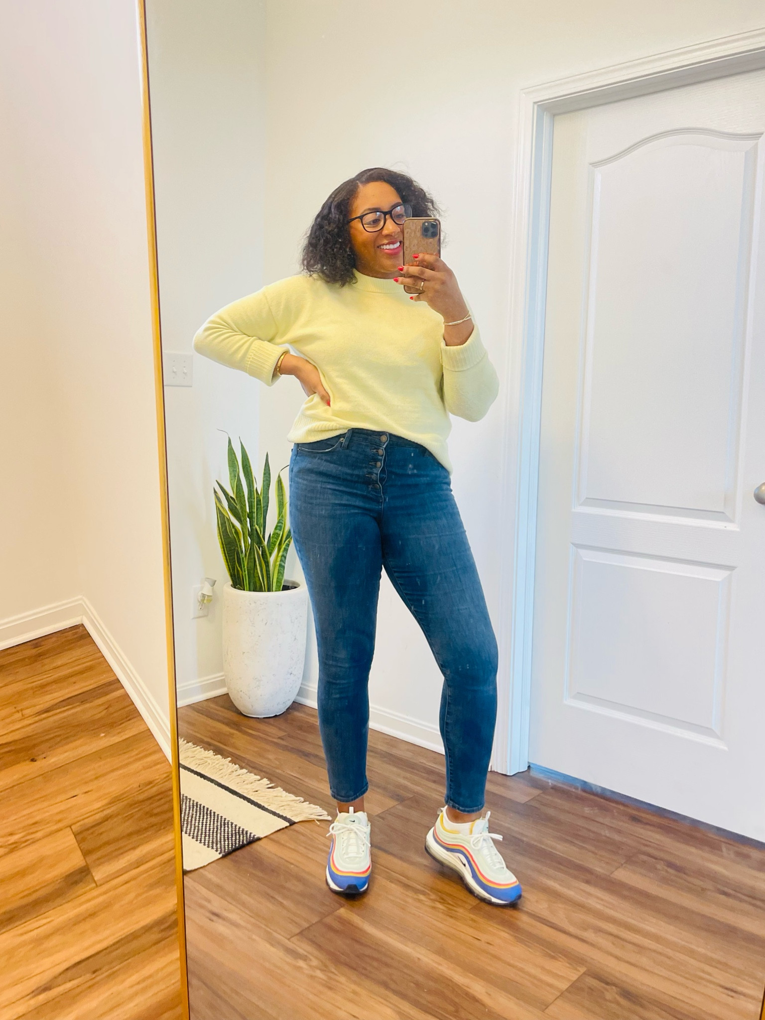 The perfect yellow sweater to transition from winter to spring! Comes in a few other colors. Highwaist jeans also linked. 🌼🌼🌼🌼

#LTKshoecrush #LTKSpringSale #LTKstyletip