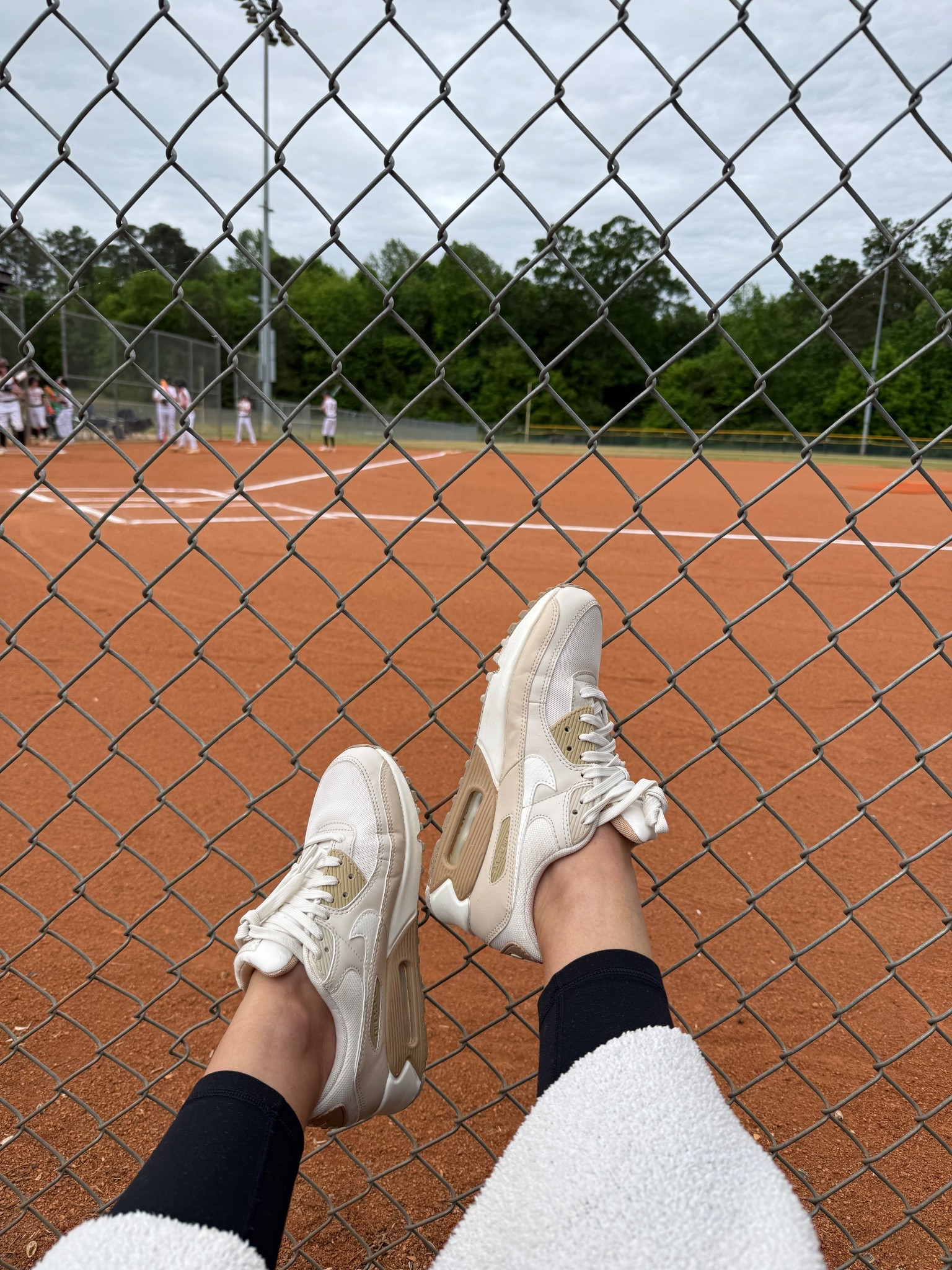 Nike air max 90 

#LTKActive #LTKootd #LTKmomlife