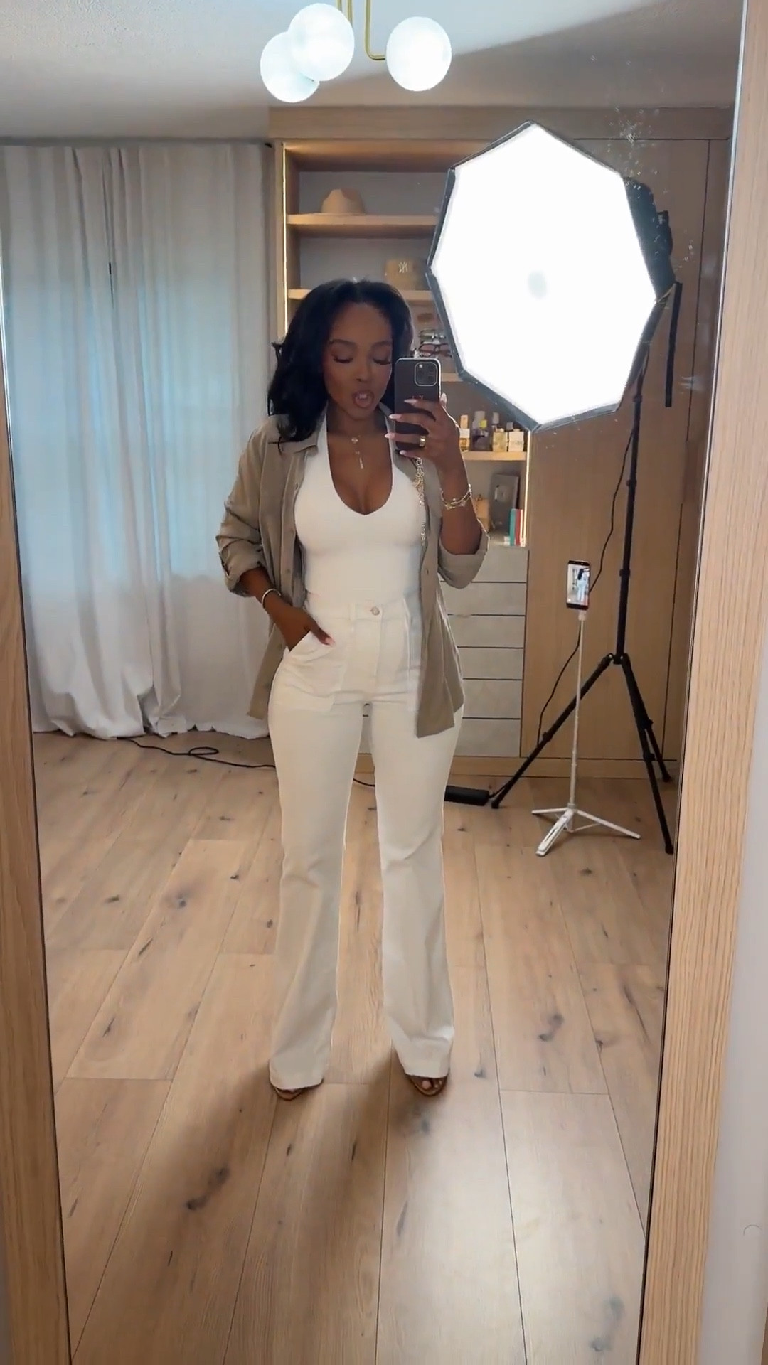 Scroll to shop this neutral chic elevated outfit 🤍

A clean all-white base styled with a lightweight neutral layer is one of those effortless combos that always looks put together—easy to mix and match so your cost per wear keeps dropping every time you reach for it.

Perfect for work, meetings, brunch, or polished everyday looks.

📏 Measurements: 5’4”, 140 lbs, 34D bust, 27” waist, 40” hips

Follow me on Instagram and YouTube @kirasfashionfinds

