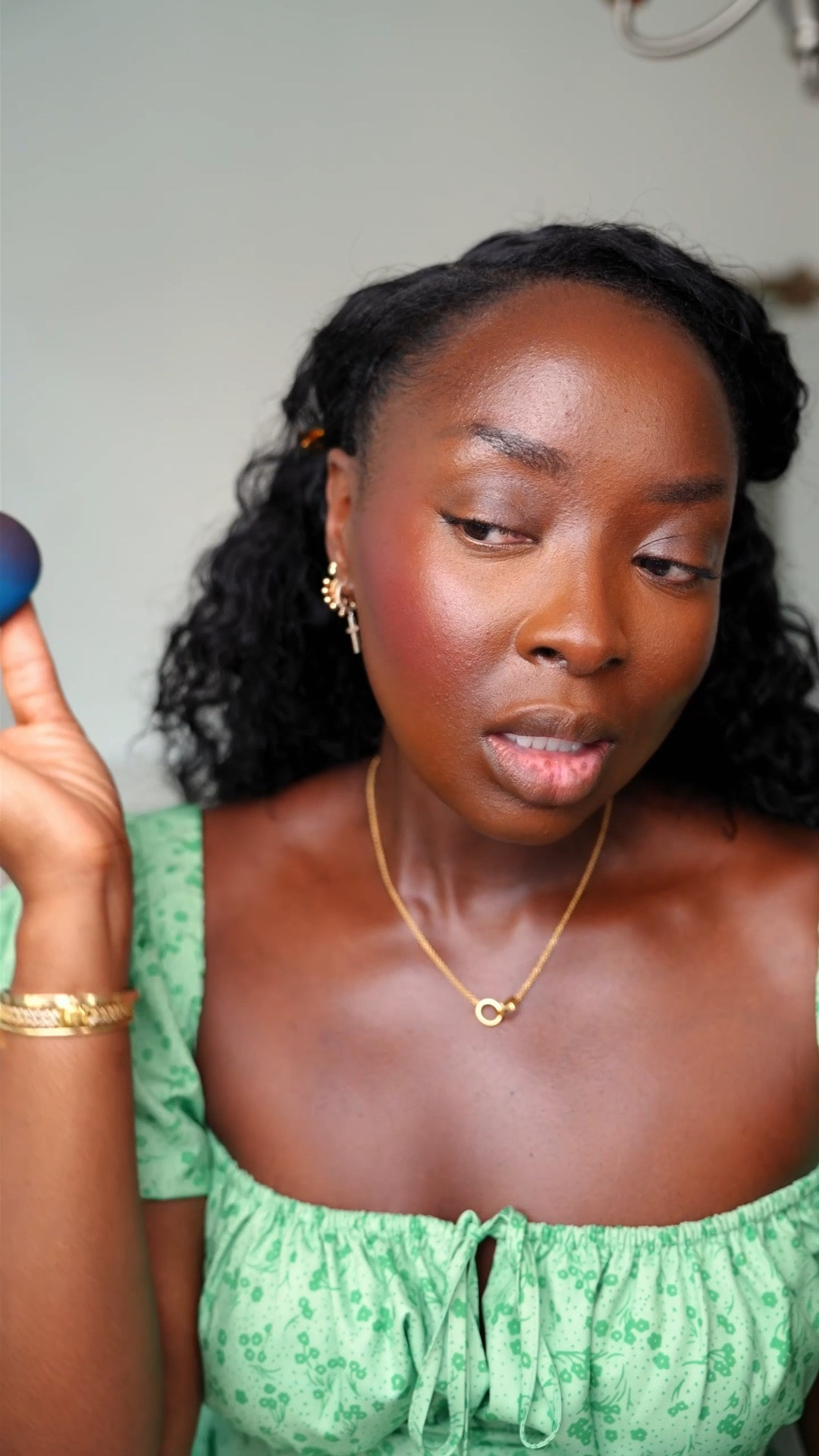 This Makeup Forever Artist Color Crayon in Flaming Red looks good! I used to always wear red blush, but I have moved away from it. Should I go back? #Makeup #MakeUpTutorial