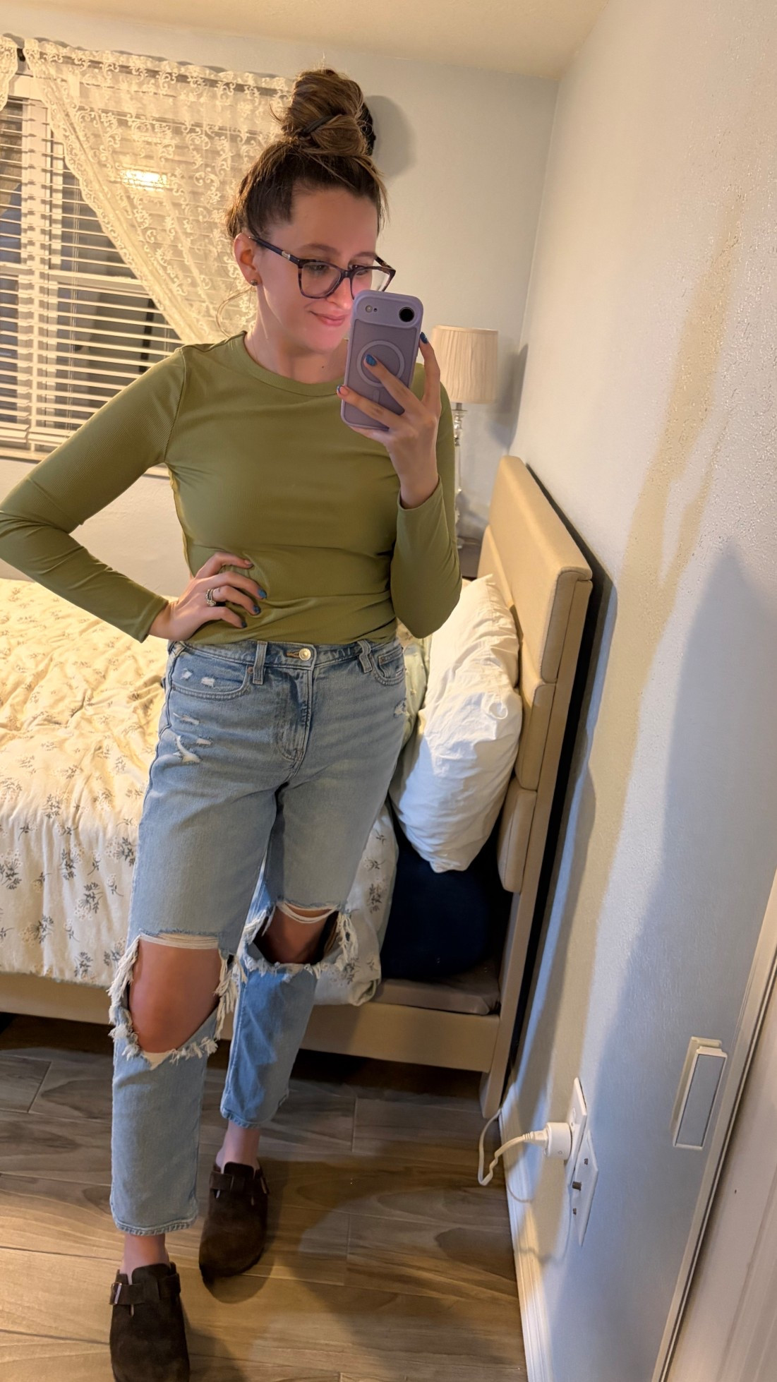 Took advantage of the American Eagle sale and snagged some new jeans! 

#LTKSaleAlert #LTKFindsUnder100 #LTKootd