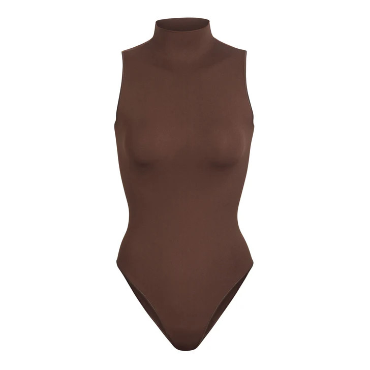 ESSENTIAL MOCK NECK SLEEVELESS BODYSUIT | SANDSTONE | SKIMS (US)