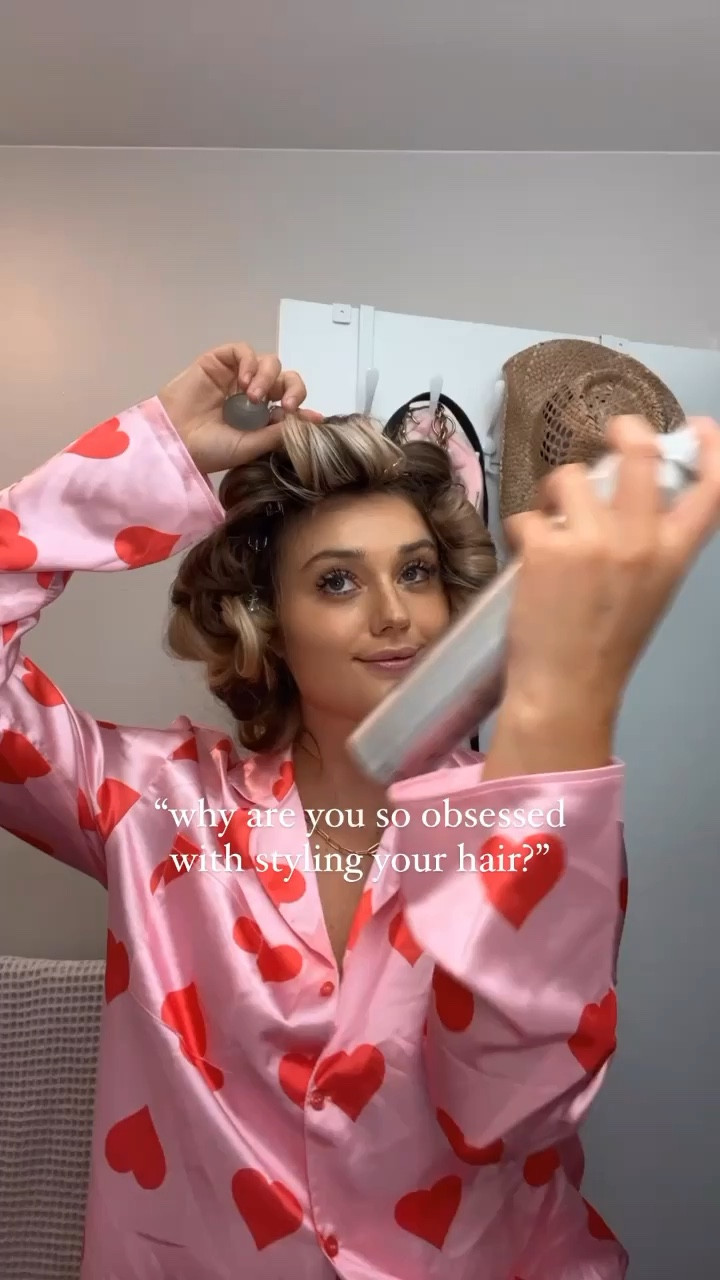 Volume Hair with my new heart pjs !! linked are similar ones since mine are sold out from boohoo 

#LTKbeauty #LTKfit #LTKFind