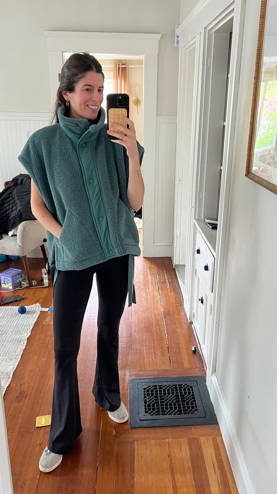 Medium vest, medium long leggings

#LTKActive