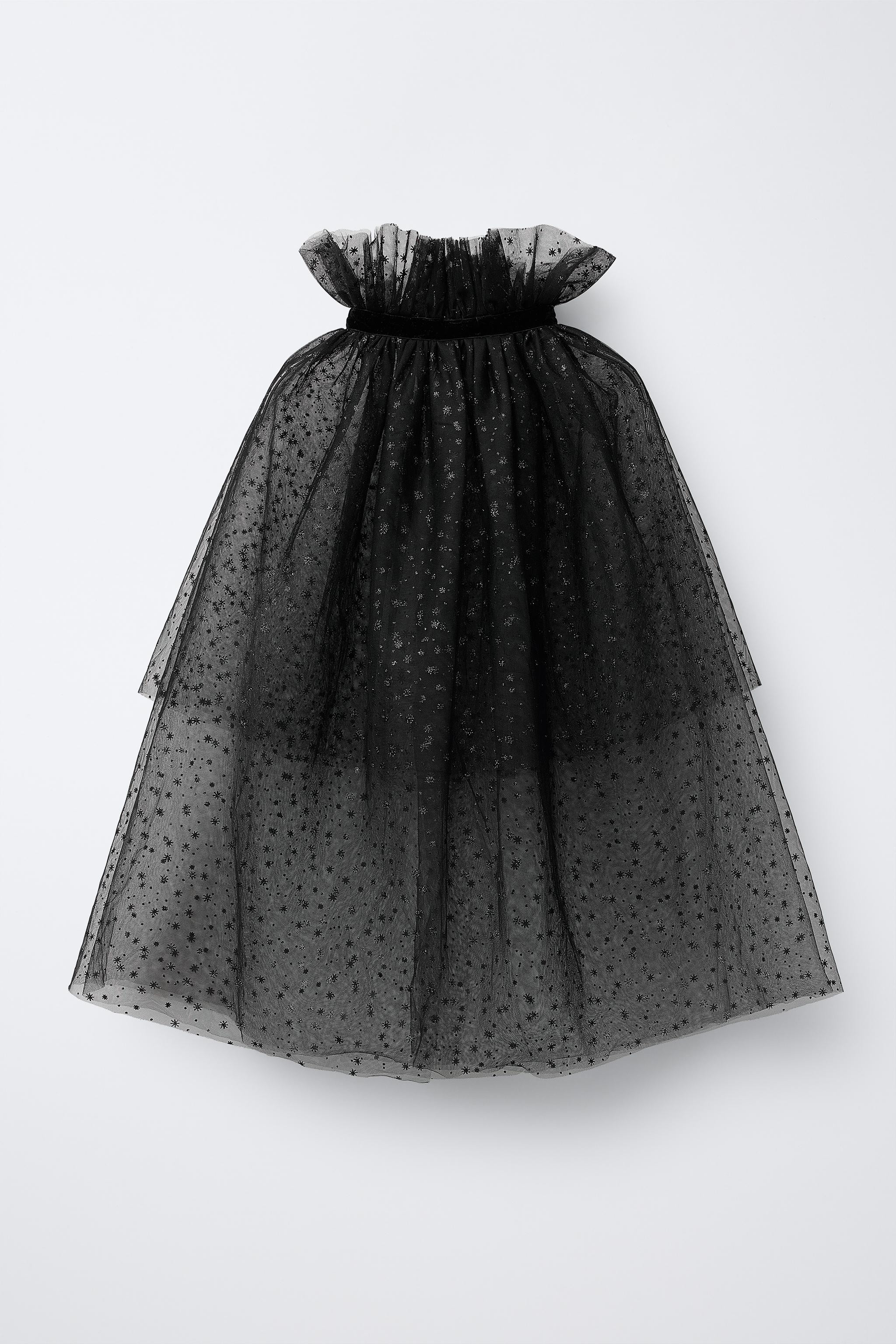 SPARKLY WITCH COSTUME CAPE$ 22.90Black | 0653/729/800Add to cartAddCape with high collar and fron... | Zara US