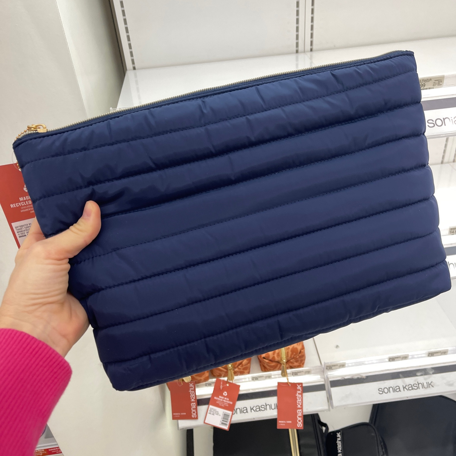 New Sonia Kashuk navy puffer makeup bag. Matching pencil case & cosmetic bag



#LTKbeauty #LTKunder50 #LTKFind