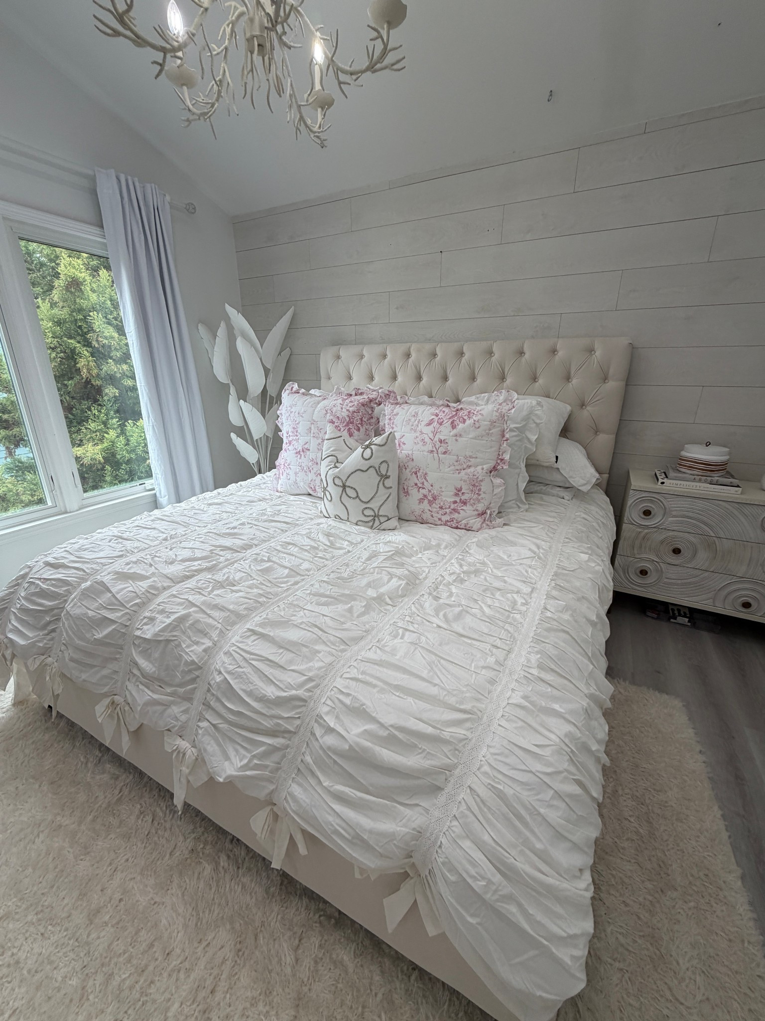 I love bedding that feels like spring

#LTKSaleAlert #LTKdayinmylife #LTKSeasonal