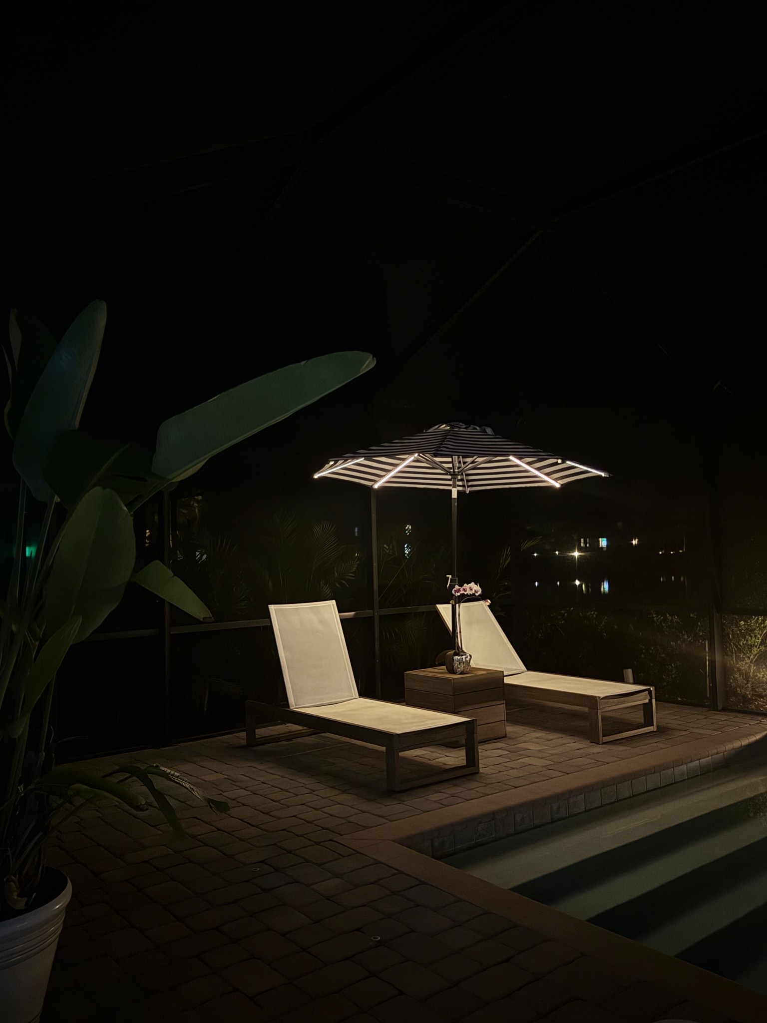 A February friday night when you live in paradise.

#LTKHome #LTKSeasonal