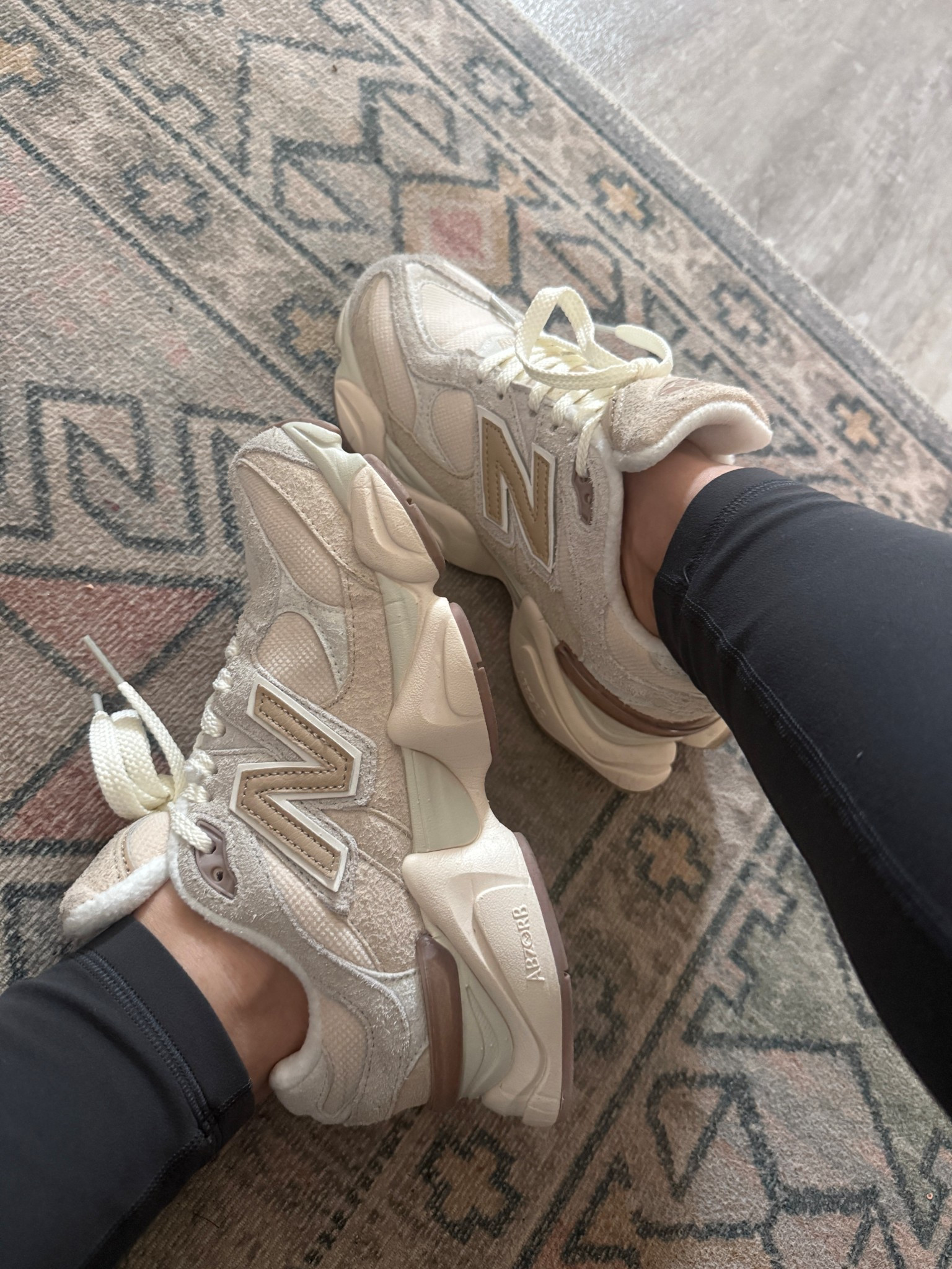 A neutral dream #newbalance #neutralsneakers #tennisshoes #neutraltennisshoes

#LTKOver40 #LTKActive #LTKfitnessgoals