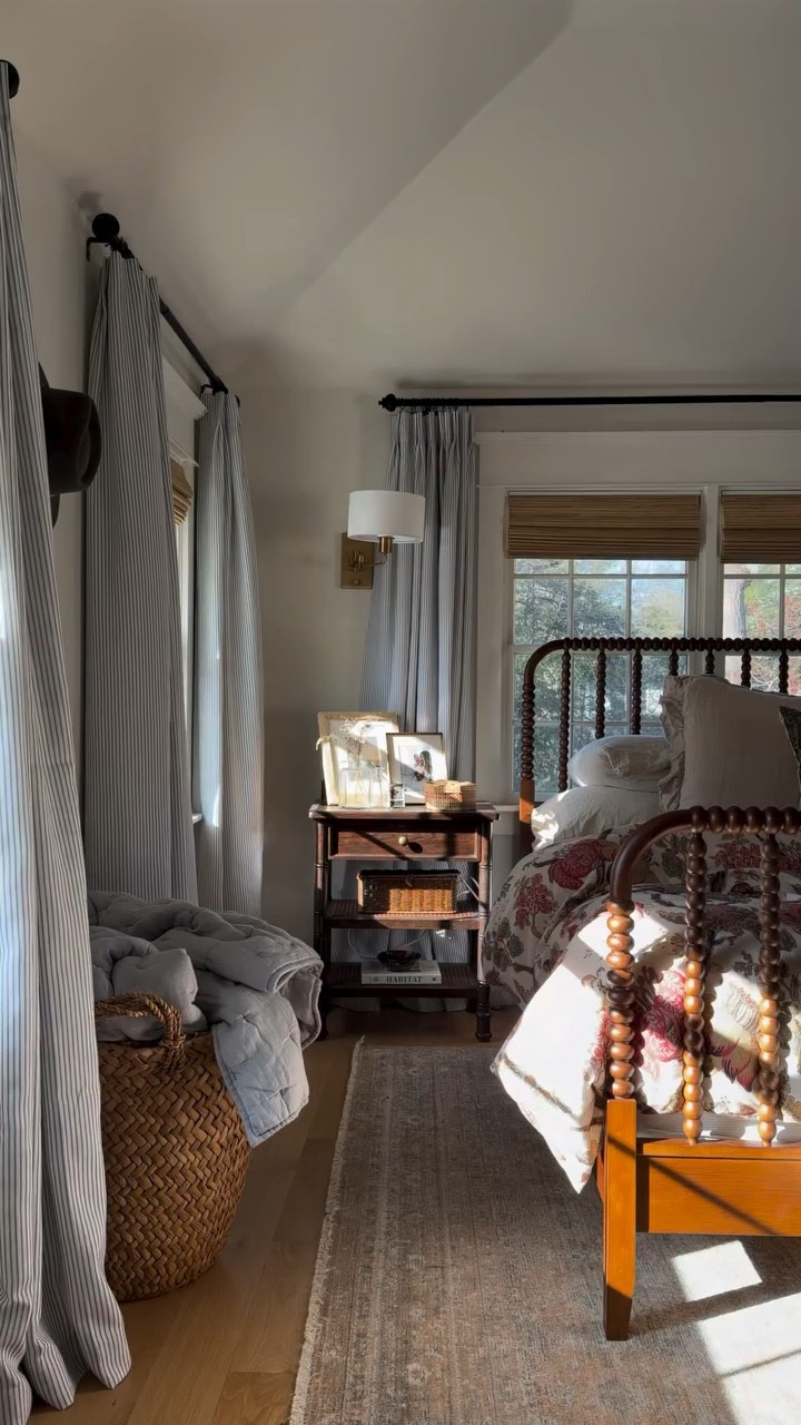 Saturday sun that fills the cup 🤍

See something you like? Comment SHOP for a link to your inbox!

#traditionalhome #classichomedecor #cottagebedroom #bedroomstyle #bedroomstyling