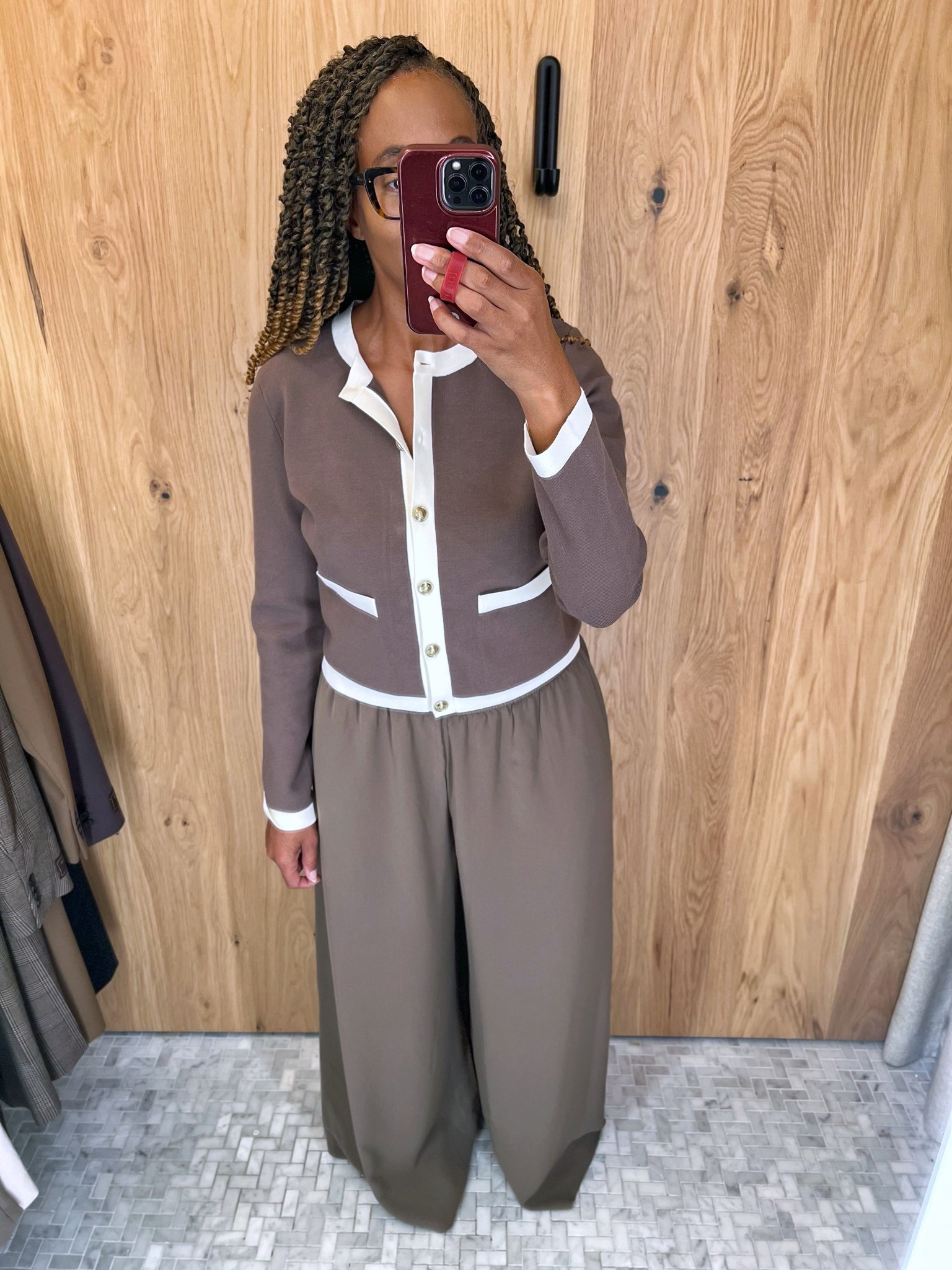 Aritzia Workwear Looks

These palazza pants come in 5 of the best colors for fall. They are easy to wear for work style and style casually with tees and tanks. I'm currently wearing a medium in both the cardigan and pants.

Office outfit, Work outfit, Workwear, fall outfit, fall fashion, fall wardrobe, suiting separates, aritzia staples, timeless wardrobe, Aritzia workwear, fall workwear, winter workwear, corporate outfit, work conference look

#aritziahaul #aritziaoutfits #aritziafall #Aritziasuit

#LTKWorkwear #LTKStyleTip #LTKSeasonal #LTKMidsize