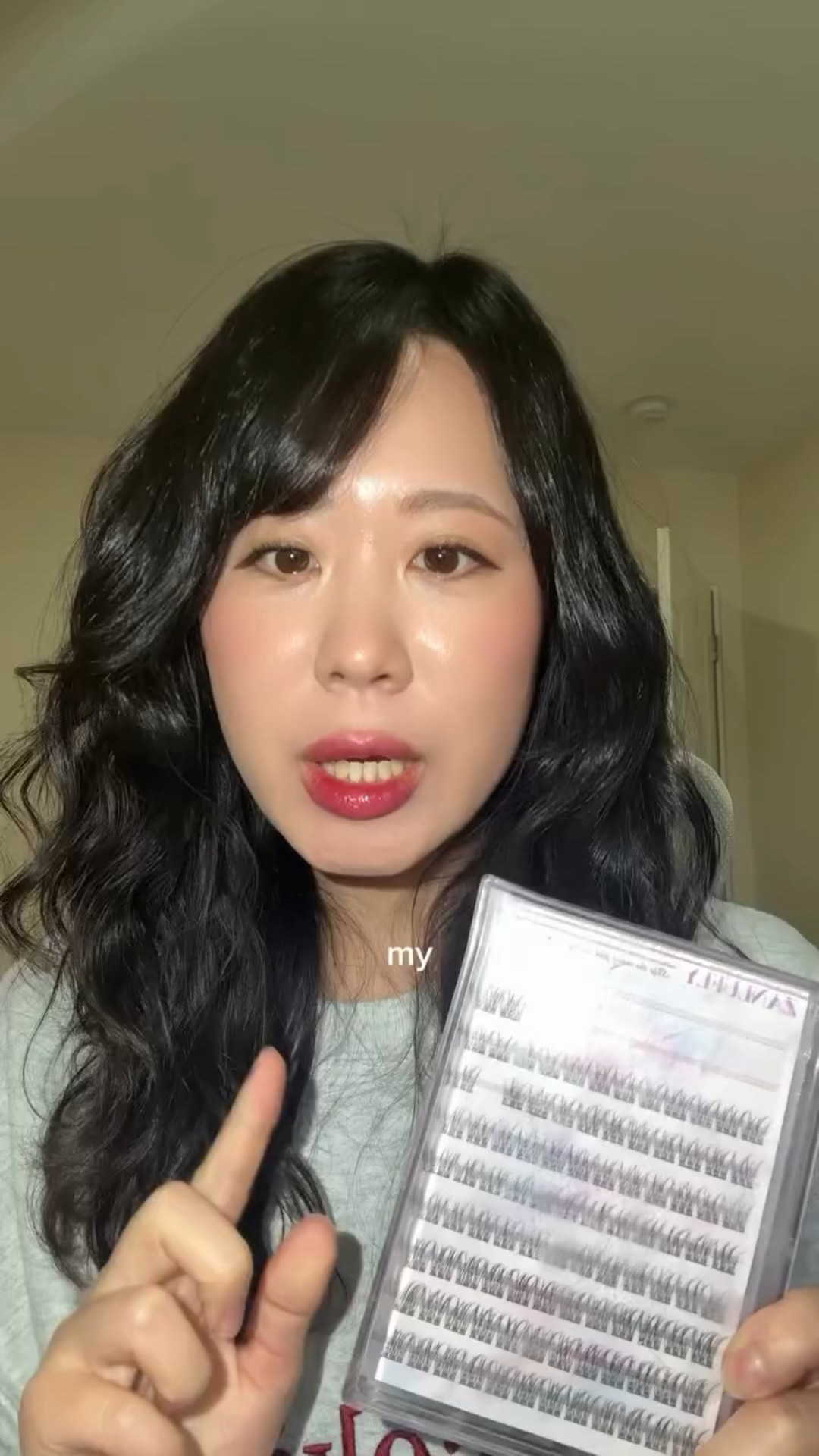 Press on eyelashes are game changers!! 

#eyelash #stickoneyelash #kbeauty