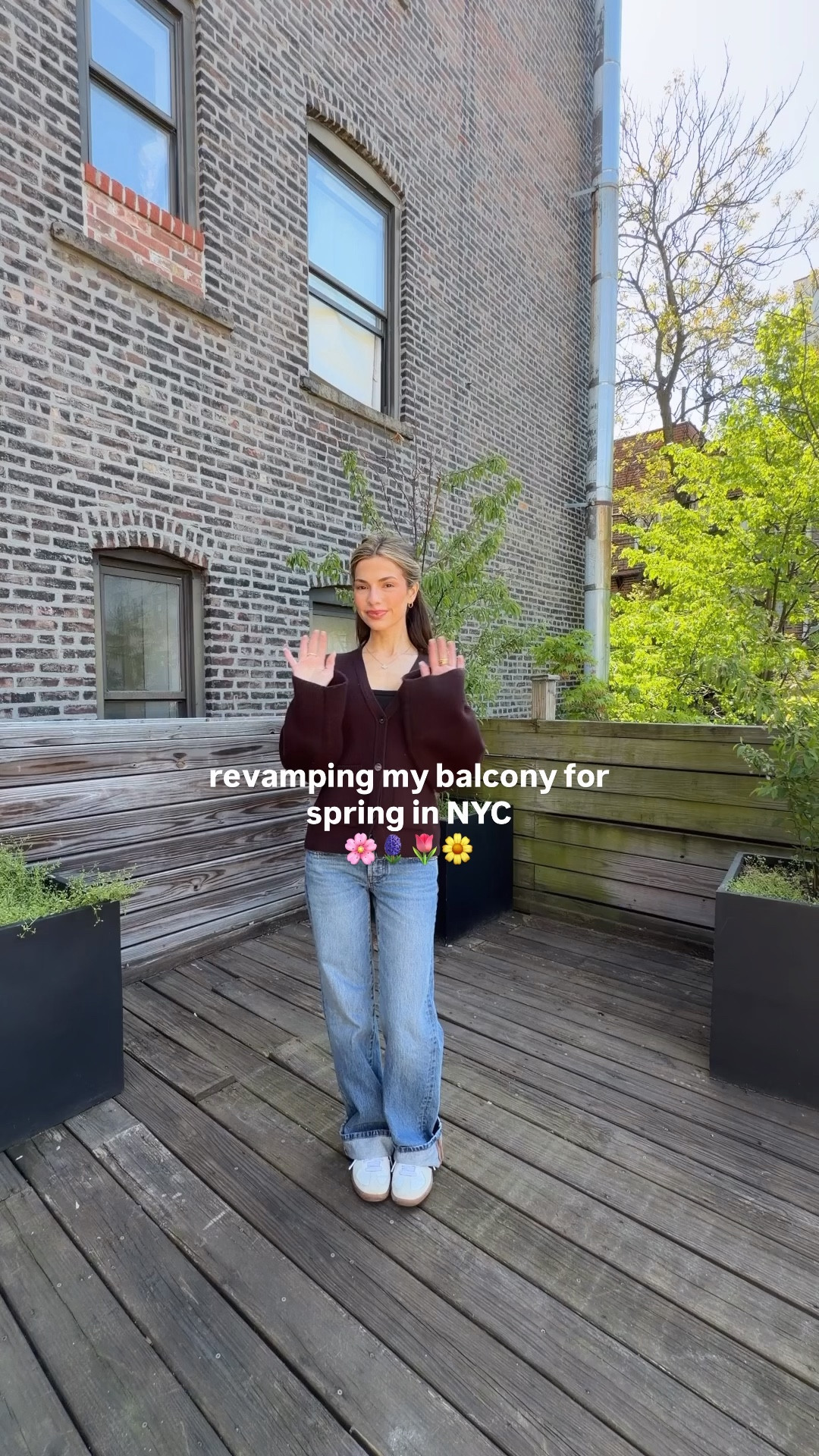 #Ad loving my new outdoor setup from Wayfair - it’s my new favorite spot for coffee at home @Wayfair   #wishyouwerehere #outdoor #Wayfair #WayfairPartner #liketkit