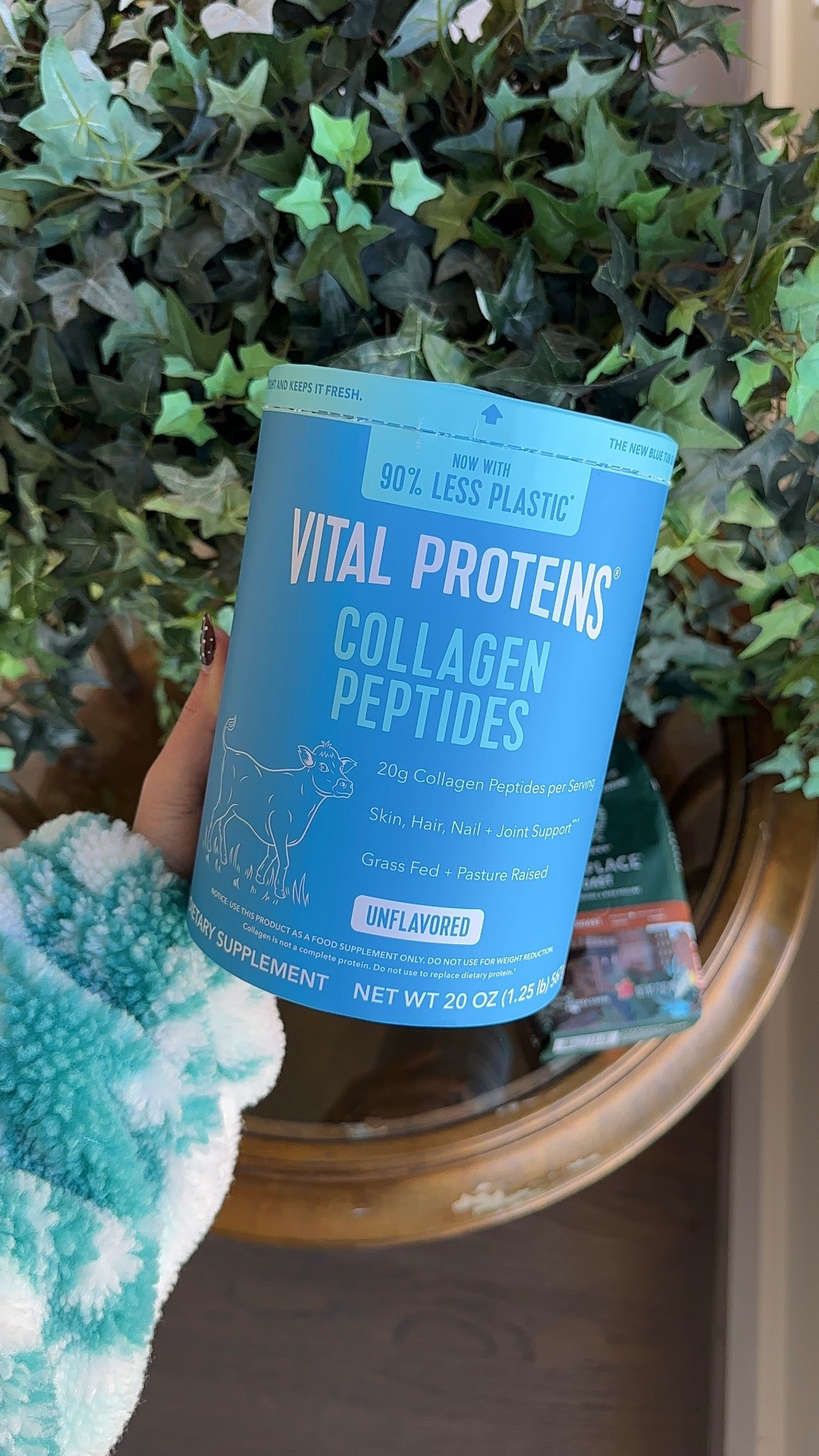 #AD the @vitalproteins unflavored collagen peptides promote healthy skin, hair, nails, and joint & bone health! @starbucks @target  #VitalPartner #Starbucksathome #TargetPartner #Target

#LTKmorningroutine #LTKdayinmylife #LTKfitnessgoals