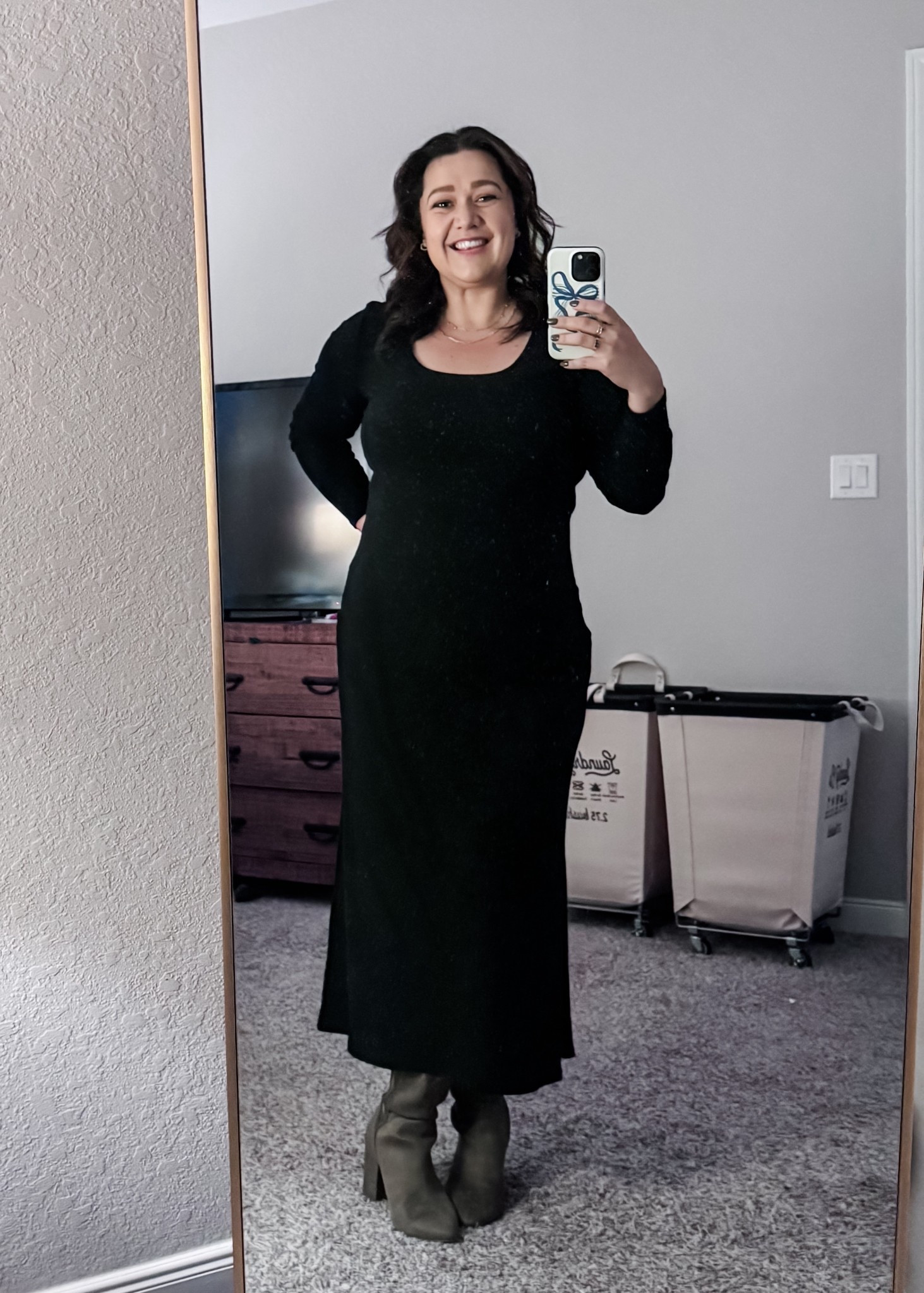 The perfect little black dress for winter and fall. This dress made me feel amazing and was so comfy. I’m a size 12-14 and wearing a size Large for reference  

#LTKStyleTip #LTKSeasonal #LTKMidsize