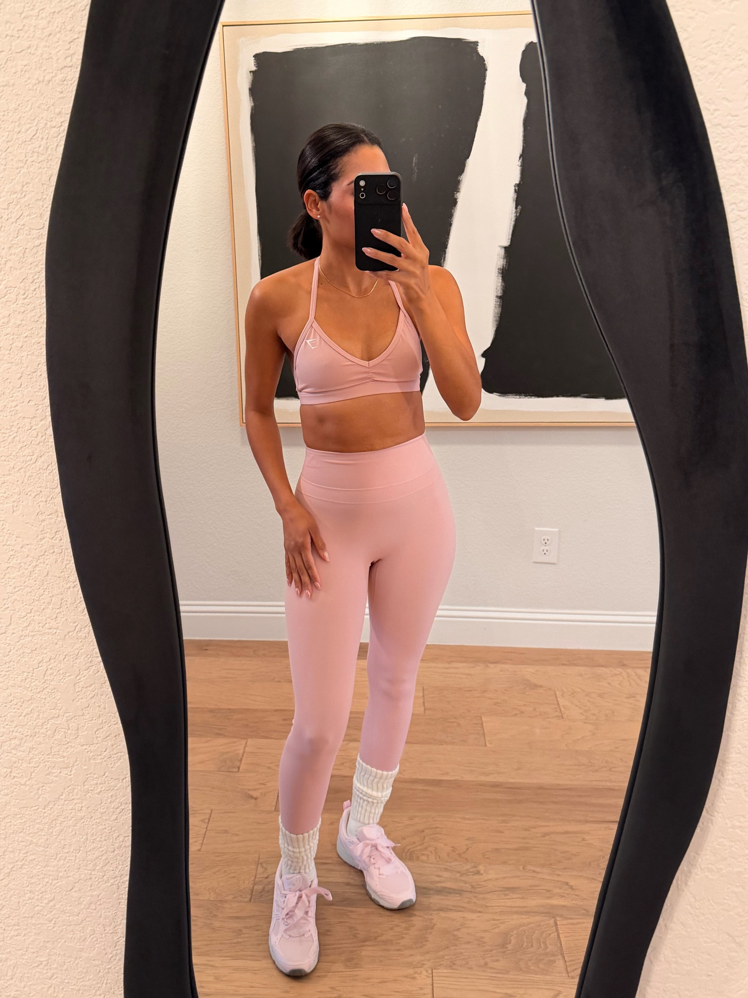 👟✨💗🦢 seamless pink set and it’s comfortable!