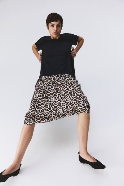 Crêped Viscose Skirt - Light beige/leopard print - Ladies | H&M US | H&M (US + CA)
