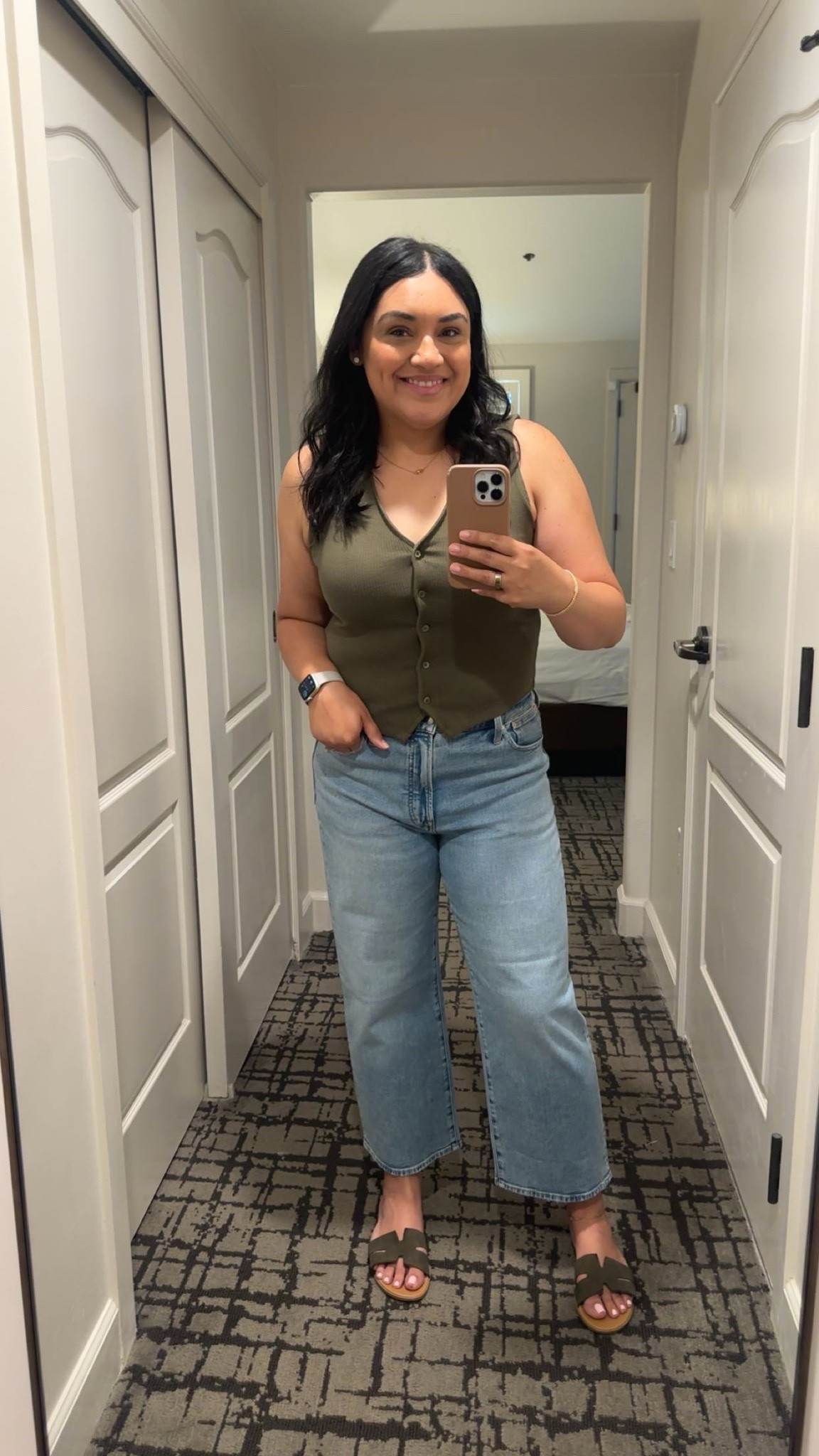 Outfit of the day, these madewell jeans are so comfortable. The cropped jean is a perfect fit for wearing sandals. I love the knitted vest as well, super comfy and perfect length to go with the jeans. For reference, I’m 5’7” and wearing size 31 jeans, size Large short.

#LTKootd #LTKMidsize