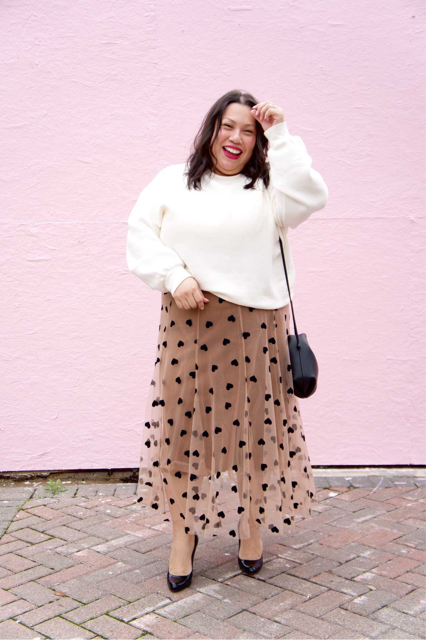 Valentine’s Day outfit, date night, plus size outfit, skirt, plus size skirt, midsize skirt, heels, red lip, major sale

#LTKSaleAlert #LTKPlusSize #LTKStyleTip