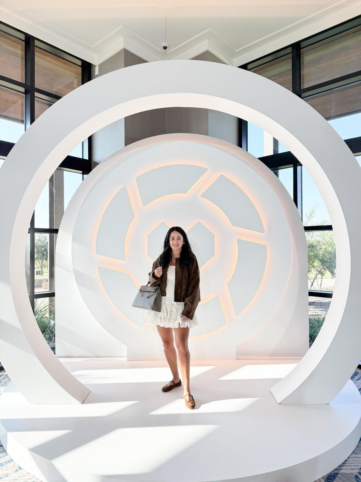 My Zara outfit for LTKCon day3!

Follow me at @miriamobrien_ on IG and TikTok!

day3 #ZaraFit #PradaSeasonalFlats #FallFashion 


#LTKStyleTip #LTKCon #LTKSeasonal #LTKCon #LTKSeasonal #LTKStyleTip