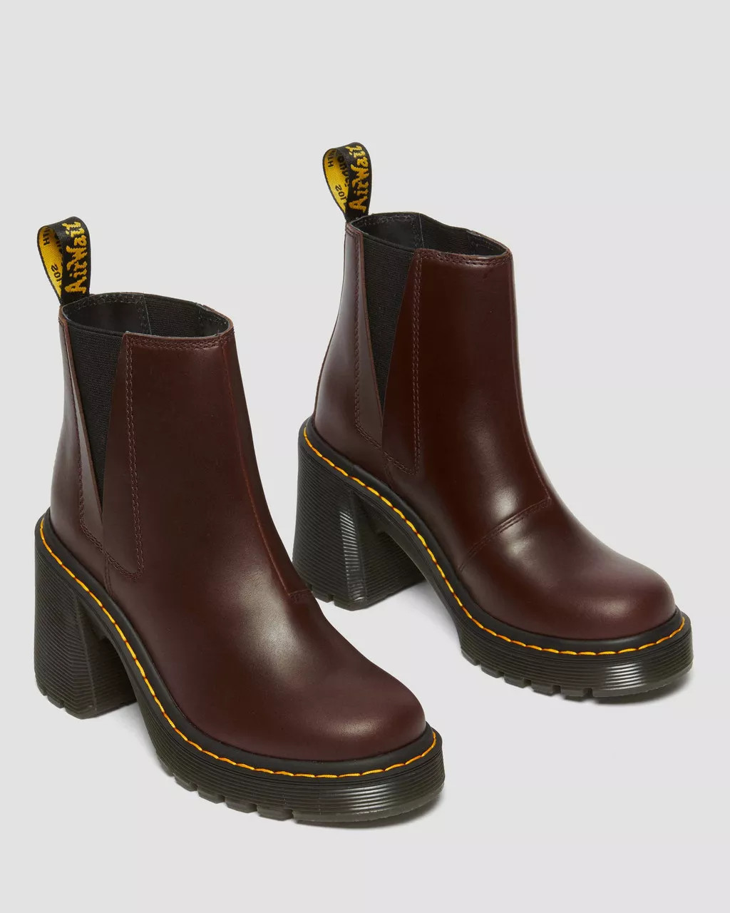 Spence Pull Up Leather Flared Heel Chelsea Boots | Dr. Martens