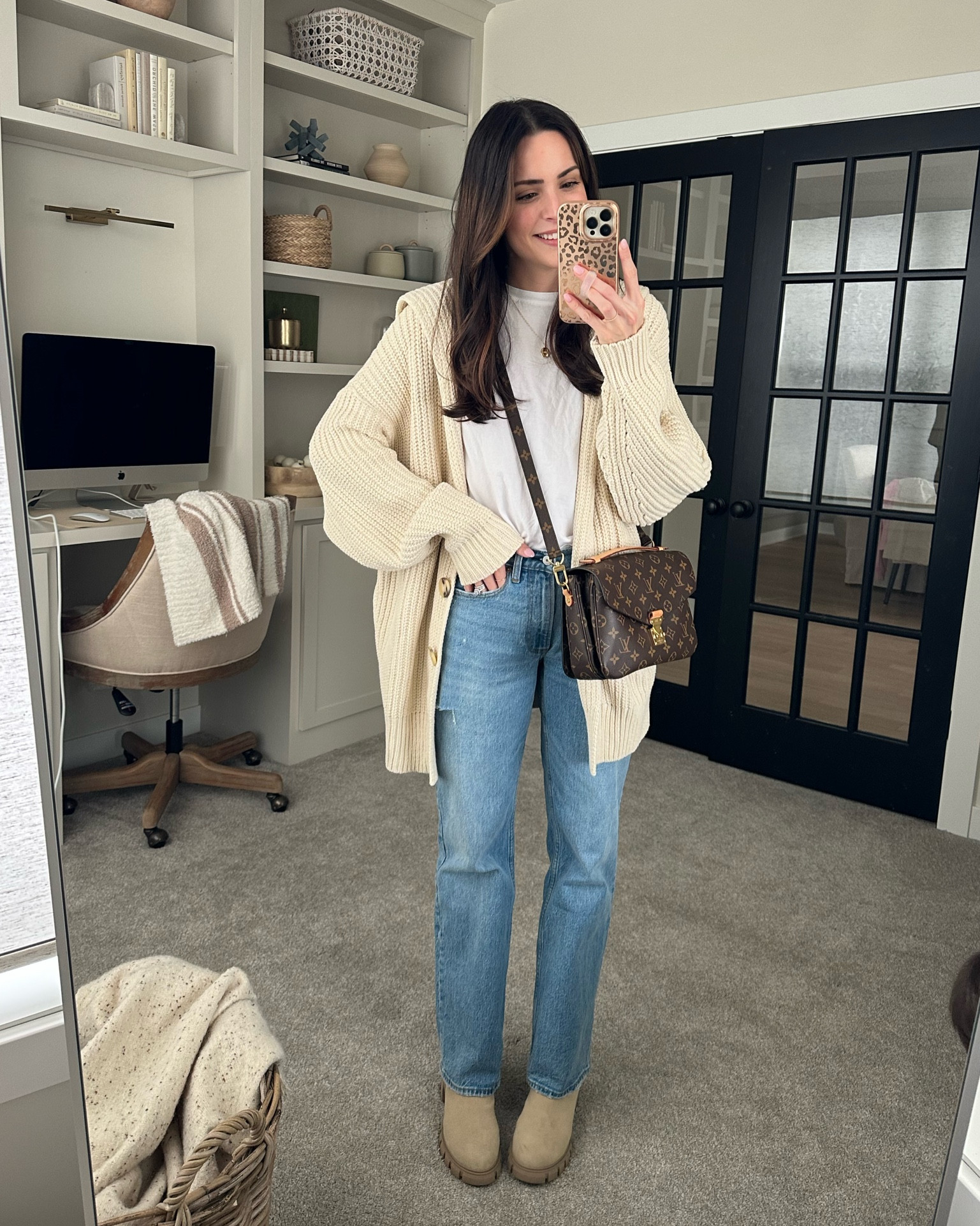 Cardigan: true to size (S) oversized fit 
Tee: TTS (S) 
Jeans: TTS (26L) *extra 15% off w code DENIMAF 
Boots: size up half 

#LTKSeasonal #LTKshoecrush #LTKstyletip