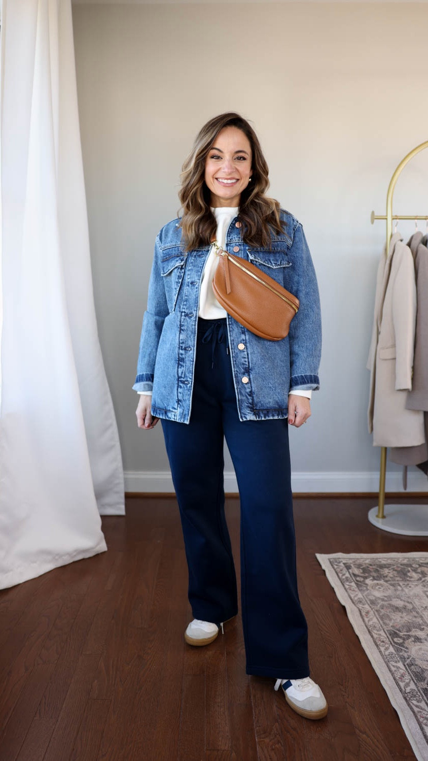 Petite-friendly sweatpants from Amazon! 

Sweatpants: xs 28” inseam - they start at xxs 
Top (Quince): xs 
Sweatshirt (Athleta): petite xs 
Sneakers (Gola): tts 
Jacket (Gap): from a previous season, I’ve linked a similar one from Quince! 
Socks (Amazon) 
Bag (Quince) 

(Petite friendly, winter outfits, Amazon finds, loungewear, active wear, sweatpants)

 

#LTKPetite #LTKCyberWeek