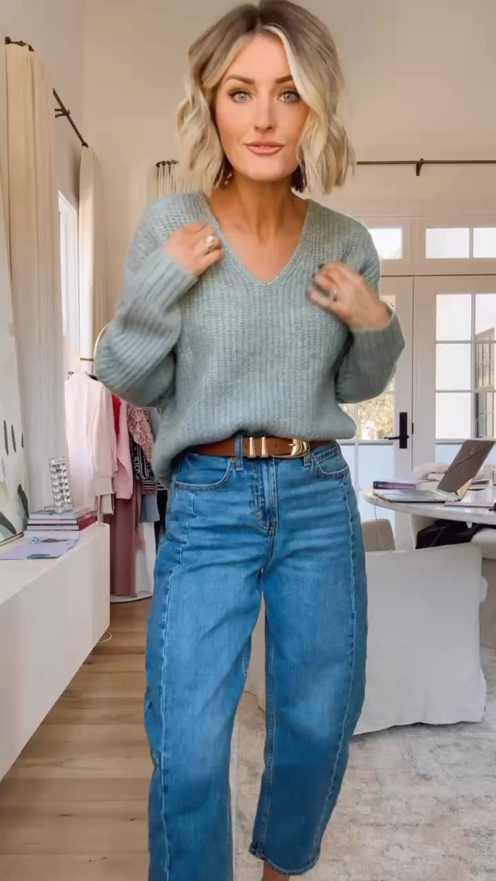 A simple but cute outfit idea! This is a great outfit to transition into spring! Wearing XS/0!

Loverly Grey, Target, Old Navy, barrel jeans, ballet flats, spring outfit 

#LTKSeasonal #LTKStyleTip