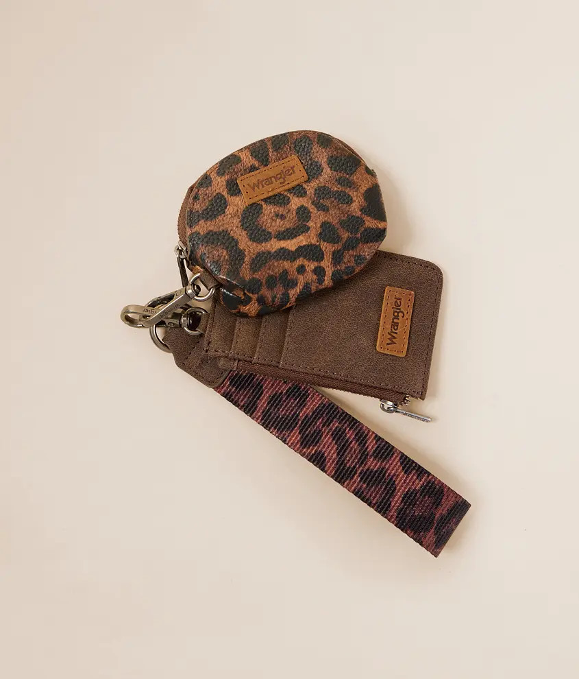 Leopard Wristlet | Buckle