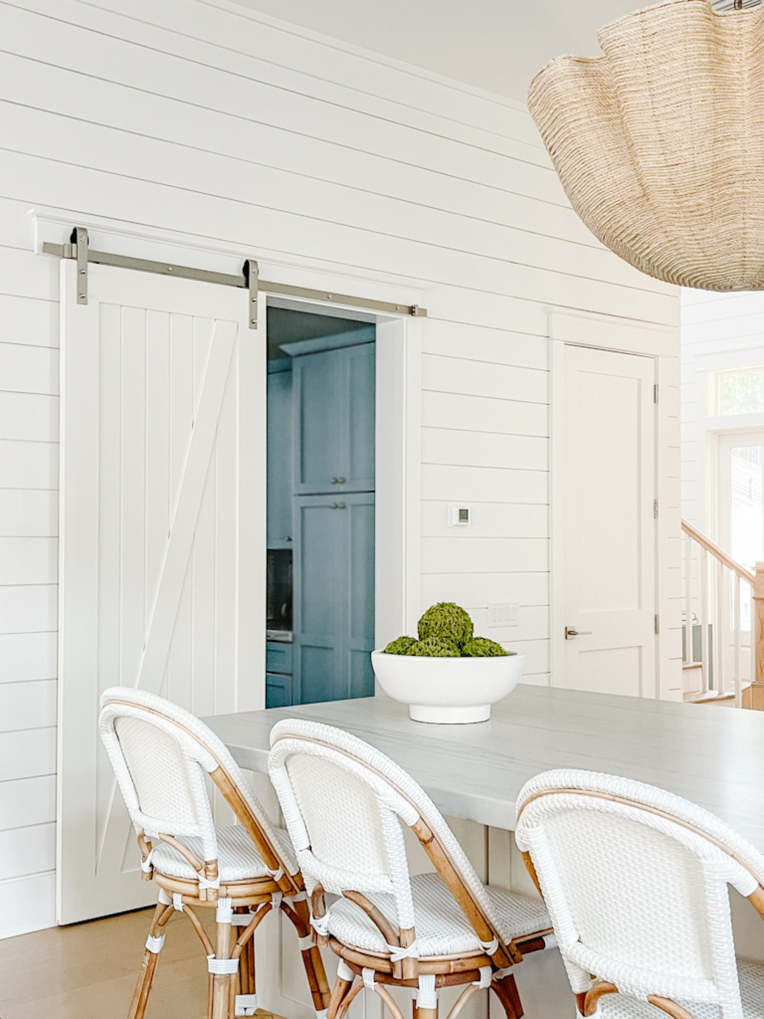 A peek at our new kitchen! We may have more boxes to unpack, a loaner fridge and countertops that still haven’t been sealed, but we’re loving this new space so much! Linking our scalloped rope chandeliers, swivel counter stools, large footed bowl, similar moss balls, herringbone runner rug and brass cabinet hardware.
.
#ltkhome #ltksalealert #ltkfindsunder50 #ltkfindsunder100 #ltkstyletip #ltkfamily #ltkseasonal #ltkover40

#LTKhome #LTKSeasonal #LTKsalealert
