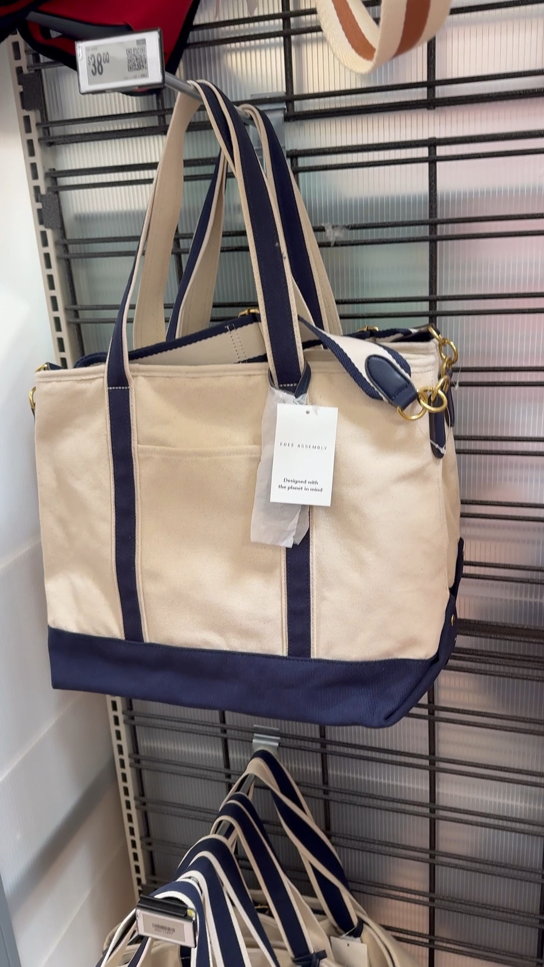 Classic summer canvas tote bags at an amazing price.  Canvas bag, crossbody bag

#LTKMidsize #LTKootd #LTKSeasonal