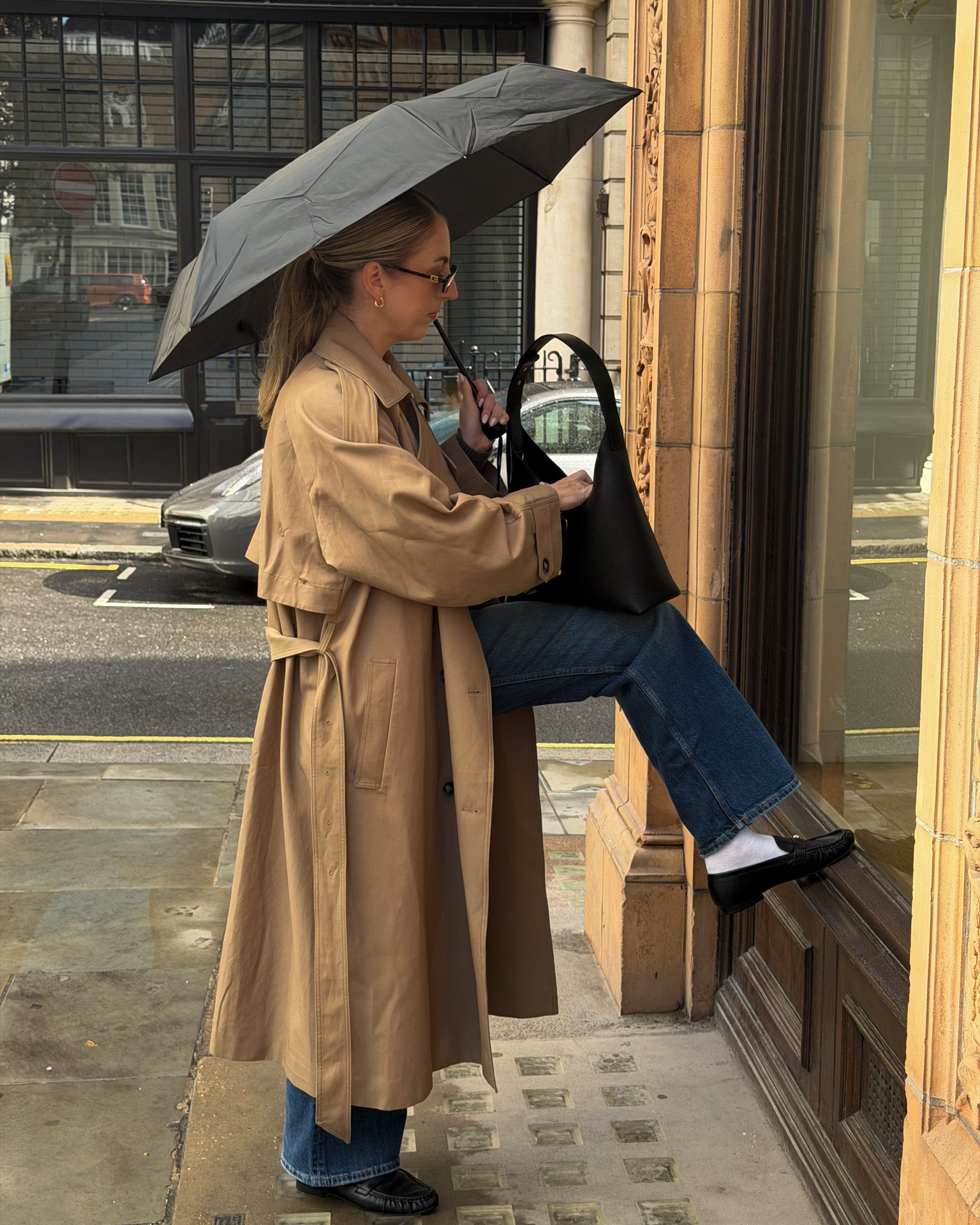 Trench coat and loafer weather ☔️🧥🍂

Leather loafers, autumn outfits, straight leg jeans, &Other Stories trench coat, minimal outfits, wardrobe essentials
