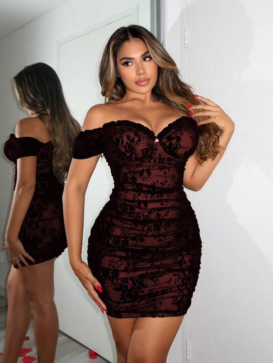 SHEIN SXY Birthday Outfit Prom Dress Valentine Day Dress Black Sexy Off-Shoulder Short-Sleeved Ru... | SHEIN