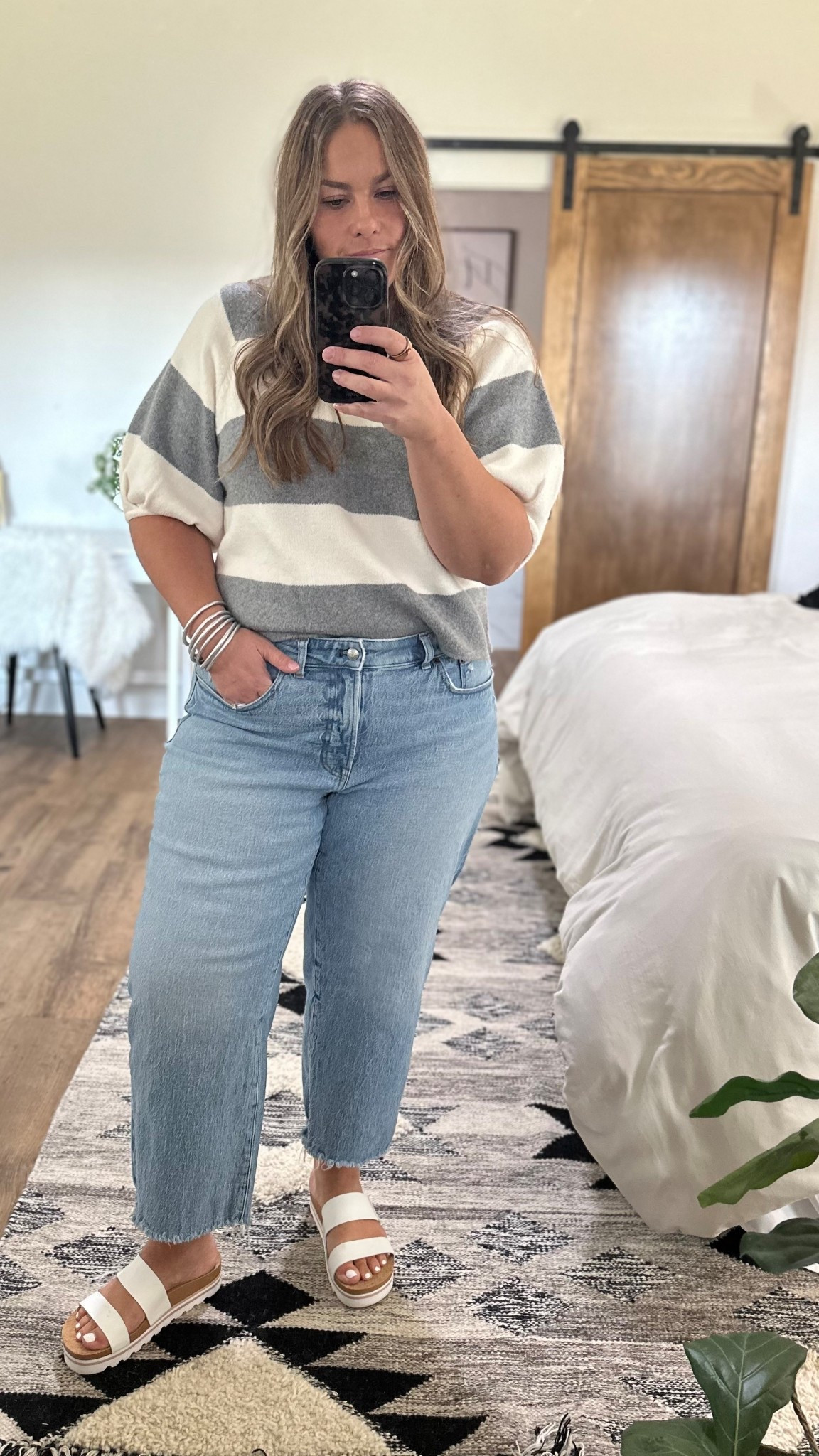 The Old Navy shirts are so cute and have a great sleeve length if you don't love showing your arms. 

#oldnavy #arms #plussize #momlife

#LTKOver40 #LTKFindsUnder50 #LTKPlusSize