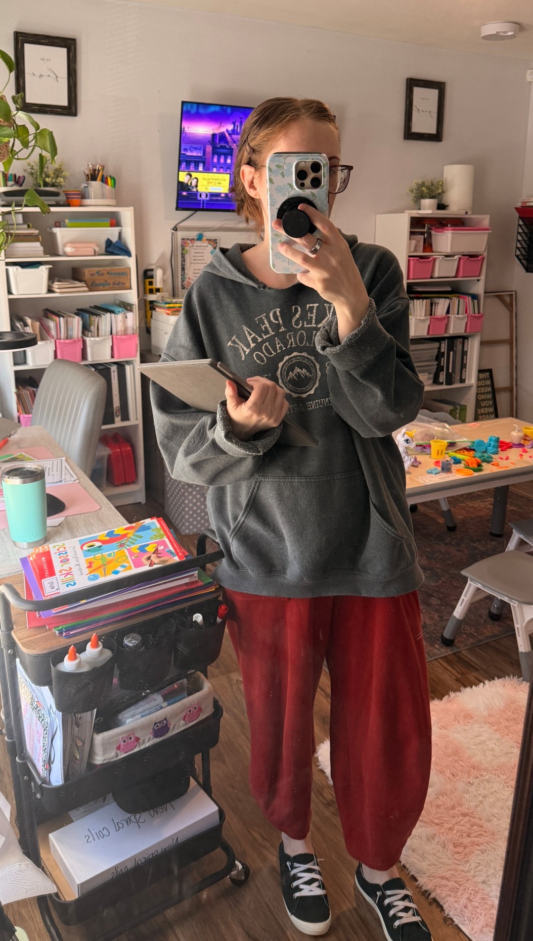 I’ve had a migraine the past couple of days so I’m just keeping it cozy! Also testing out a new option for planning and I’m not sure how I feel about it yet but I’ll keep you posted!

#LTKdayinmylife #LTKootd #LTKmomlife