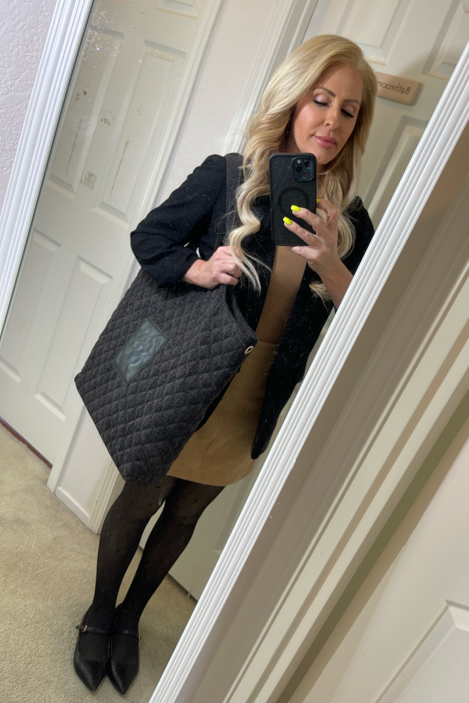 The Must have bag! Fits everything and more! Laptop, phone, wallet, make-up bag, gym clothes, water bottle, keys! Love this high quality durable beautiful tote! 

#LTKtravel #LTKitbag #LTKworkwear