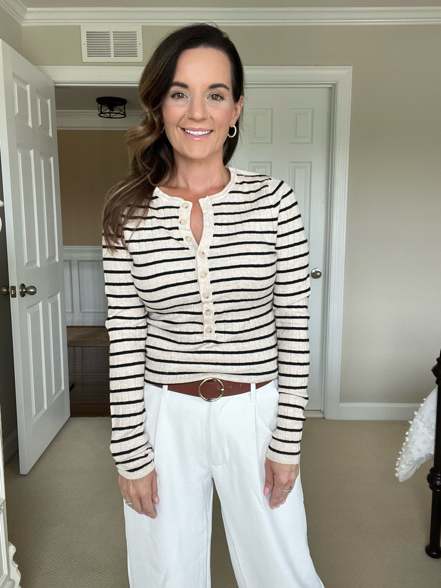 Target shirt - size up one size I’m wearing M
Pants are Abercrombie. I’m 5’3 wearing Short length 
Belt is Amazon 

#LTKFindsUnder100 #LTKxAF #LTKStyleTip