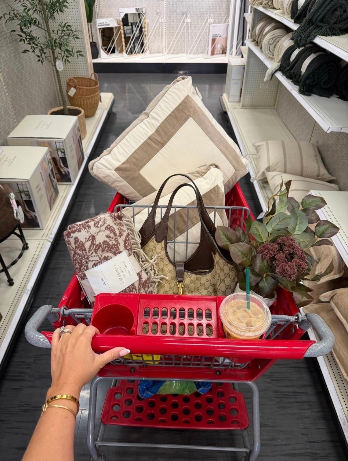 Pre fall at target 🍂

#LTKdayinmylife #LTKSeasonal #LTKHome