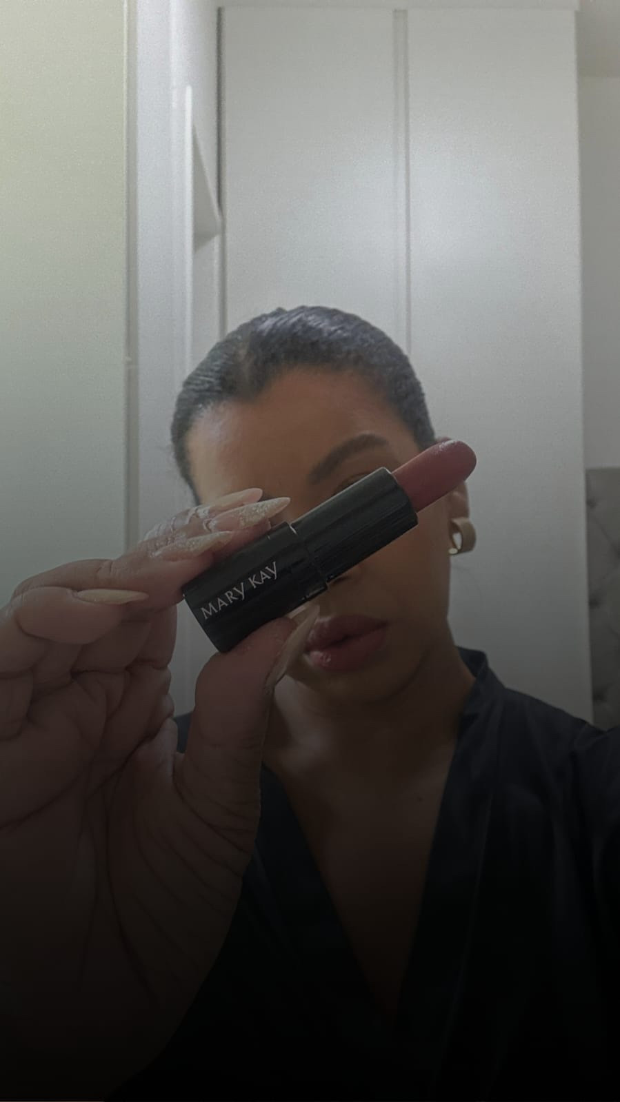 Você sabia que um único batom pode transformar sua make por completo? 💄✨ Esse é o segredo para quem ama praticidade: além de deixar os lábios incríveis, ele funciona como blush, sombra e até contorno! Ideal para o dia a dia e perfeito para levar na bolsa.

Quer descobrir qual é esse queridinho? Comente BATOM que eu te mando o link agora! 💌

#BatomMultifuncional #DicasDeBeleza #MakeFácil #BelezaPrática #ComprasOnline #MakeCompleta #BatomDosSonhos #autoestimanamake

#LTKbrasil #LTKbeleza #LTKsummer