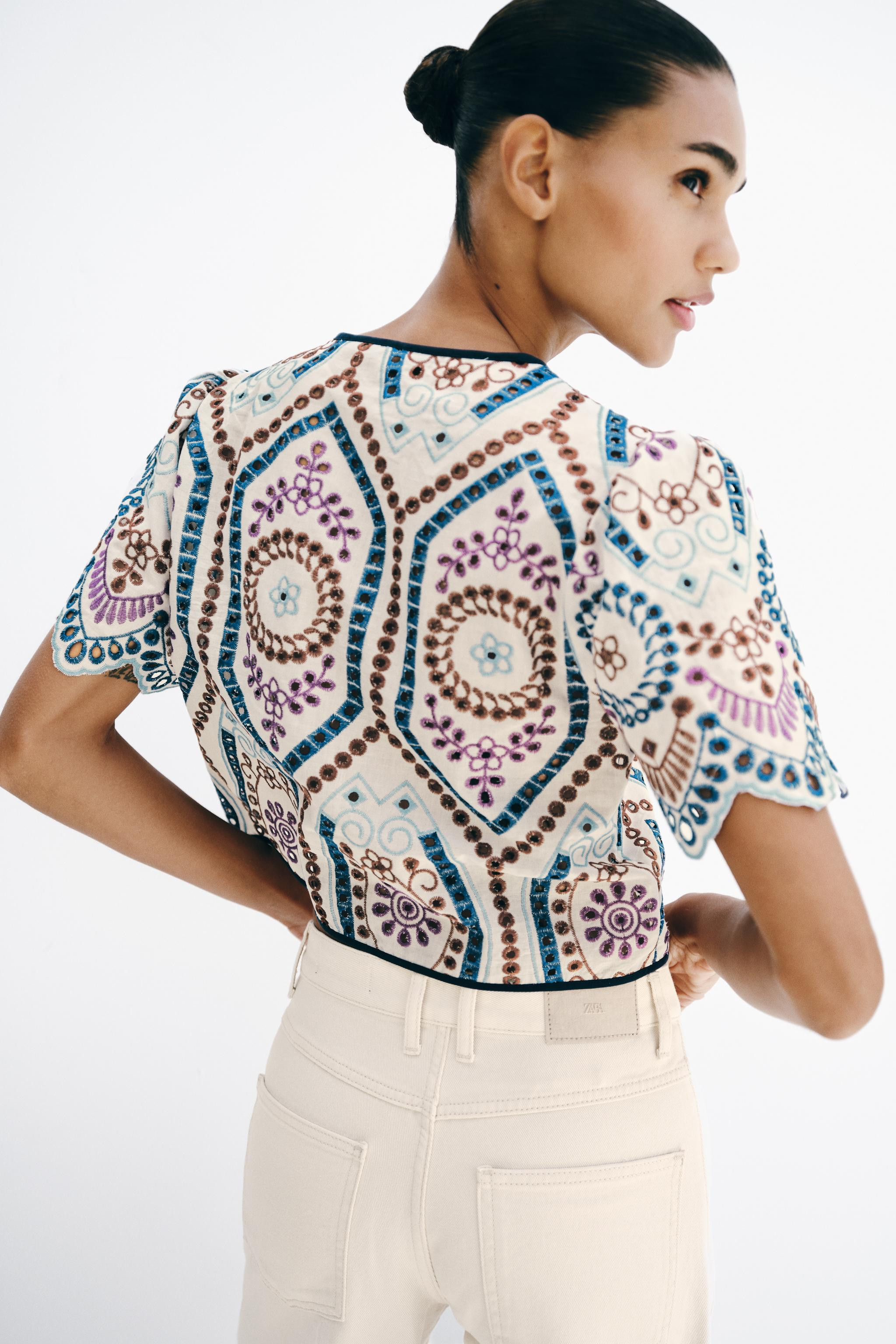 EMBROIDERED EYELET CROP TOP | Zara US