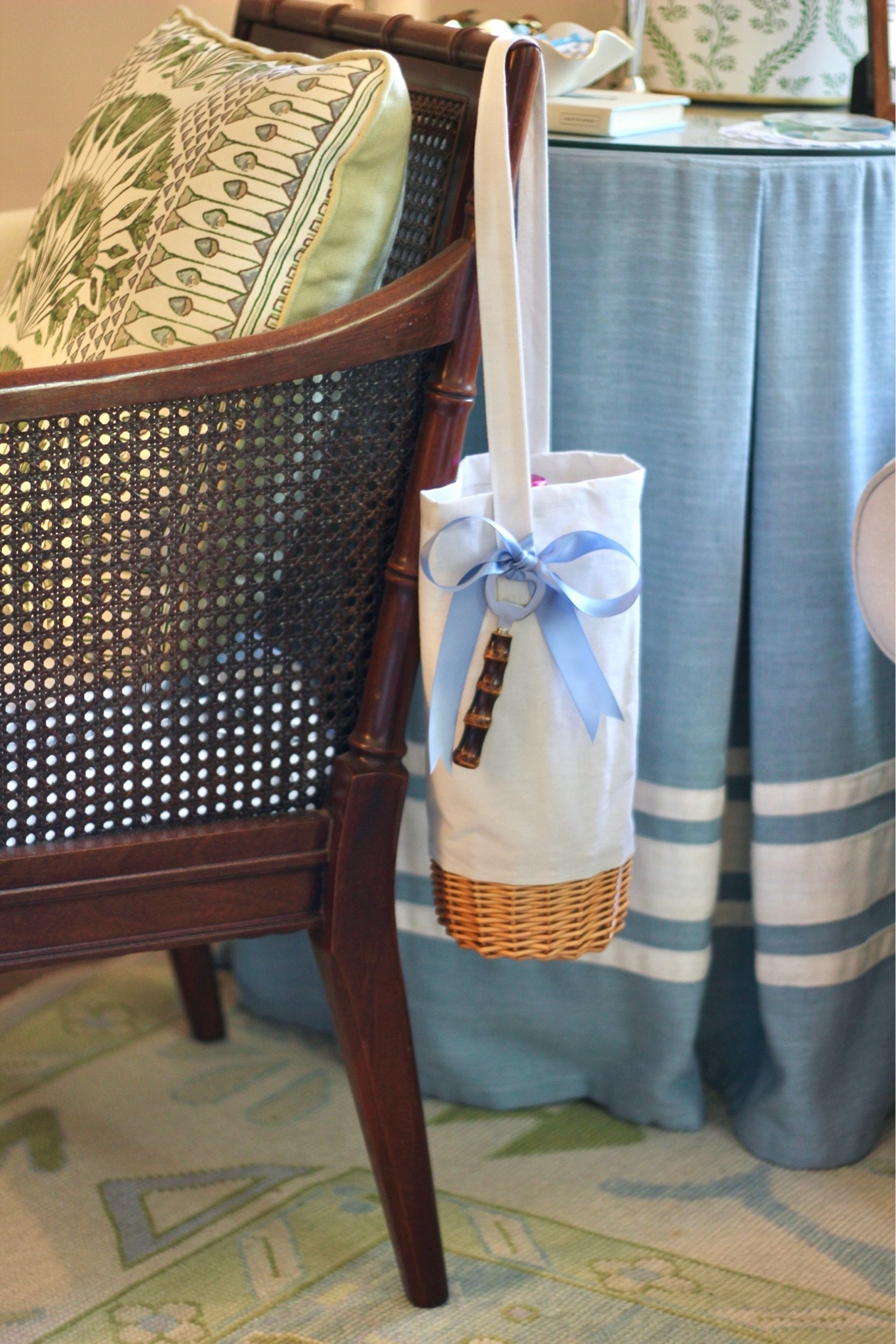 Summer hosting is meant to feel effortless and now what to bring as a hostess gift can feel that way too! This rattan base wine tote filled with a bottle of wine with an attached bottle opener screams summer and is something that the hostess is sure to use and love time and time again! 🥂🍾

Go ahead and order a few for your gift drawer so that saying yes to last minute invites doesn’t mean you’ll show up empty handed! Ordering one for yourself is definitely encouraged to make BYOB gatherings feel chic too. 

#prepinyourstep #piys #lifestyleblog #southernstyle #traditionalatyle affordablefinds amazonfinds amazonfashion affordablehomefinds giftdrawer hostessgift neighborgift affordablegiftidea designerinspired

#LTKHome #LTKSeasonal #LTKWedding